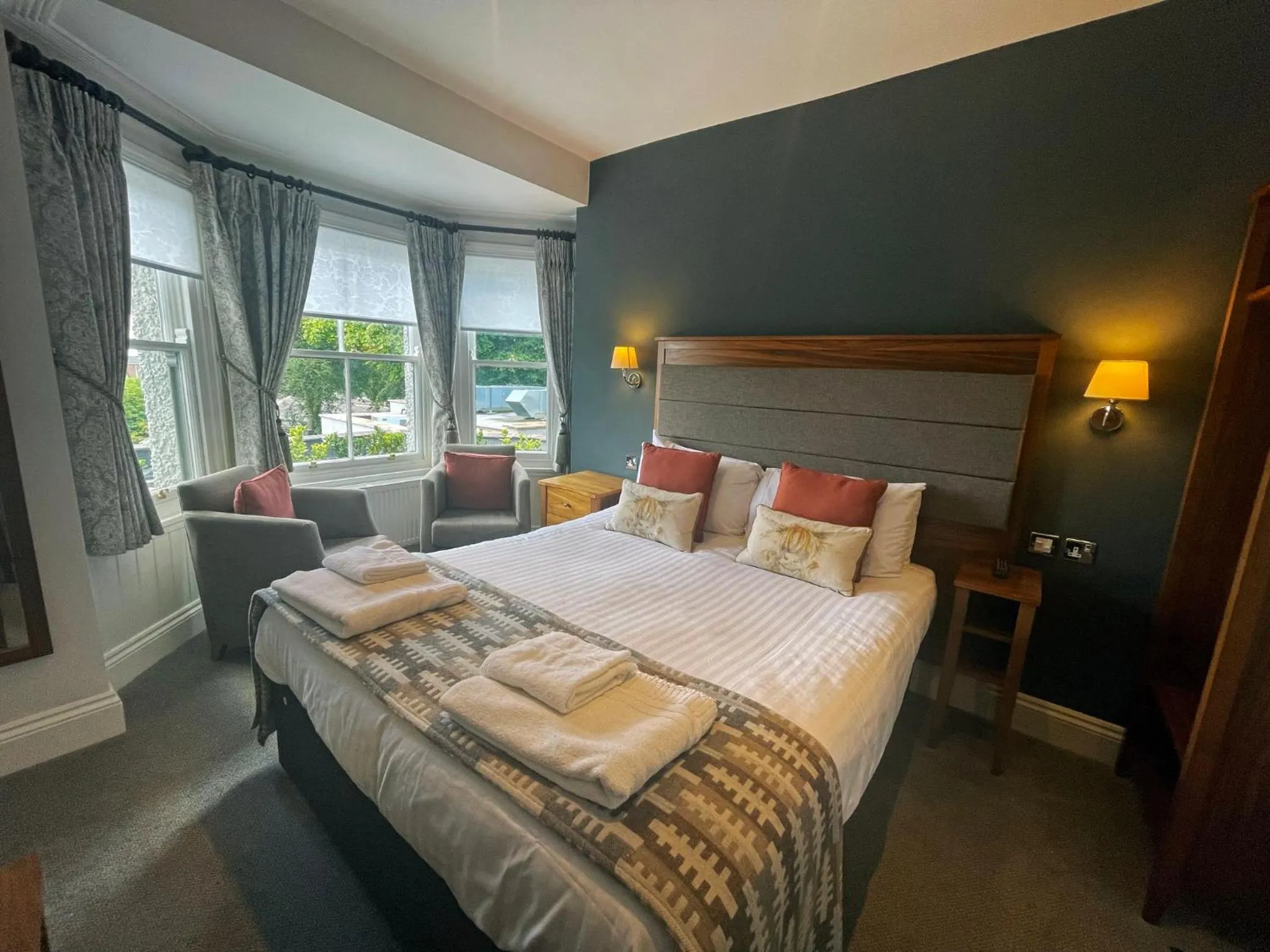 Bedroom, Bed in The Jug And Bottle