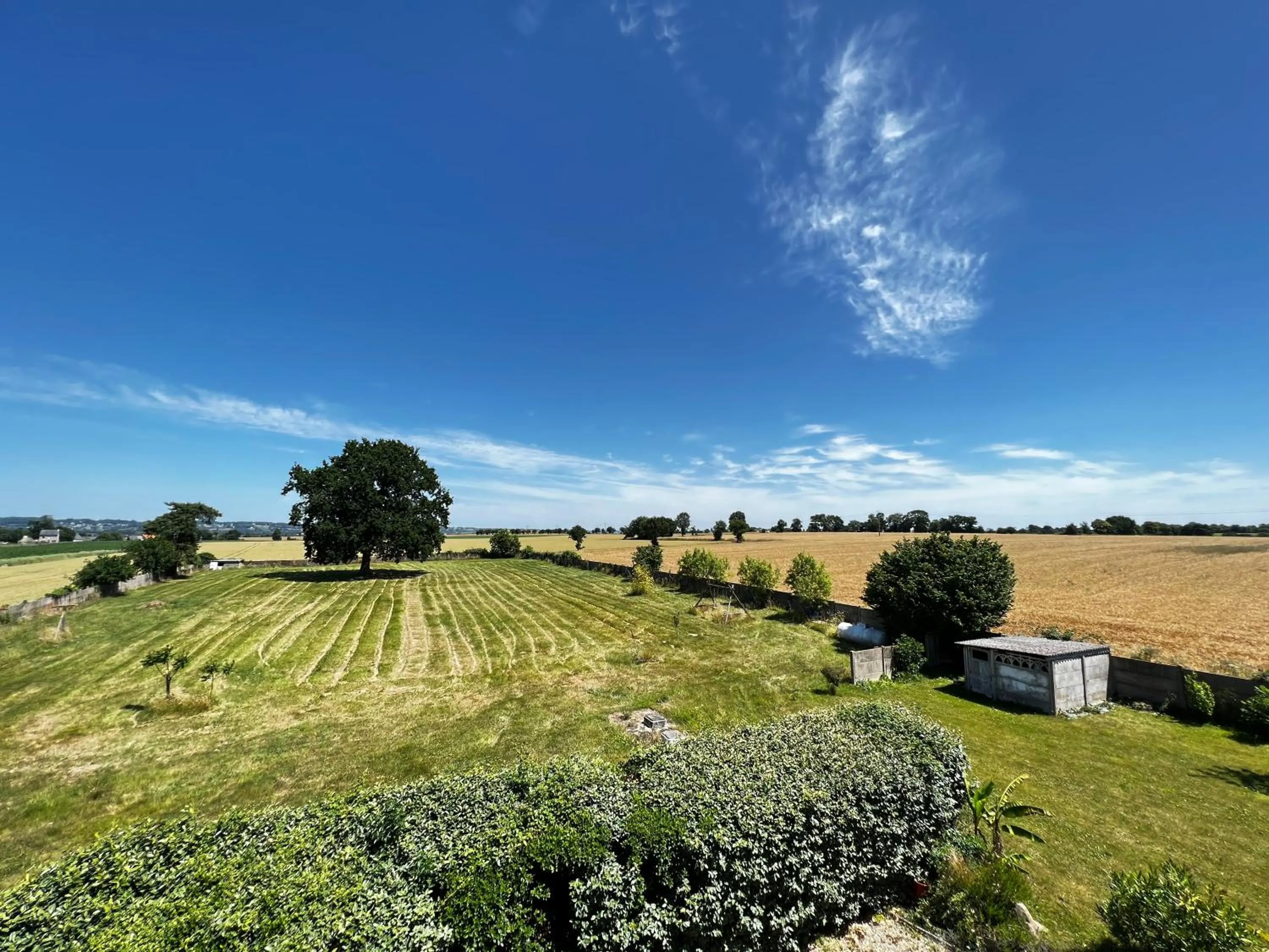 Garden in Contact Hotel Les Montois