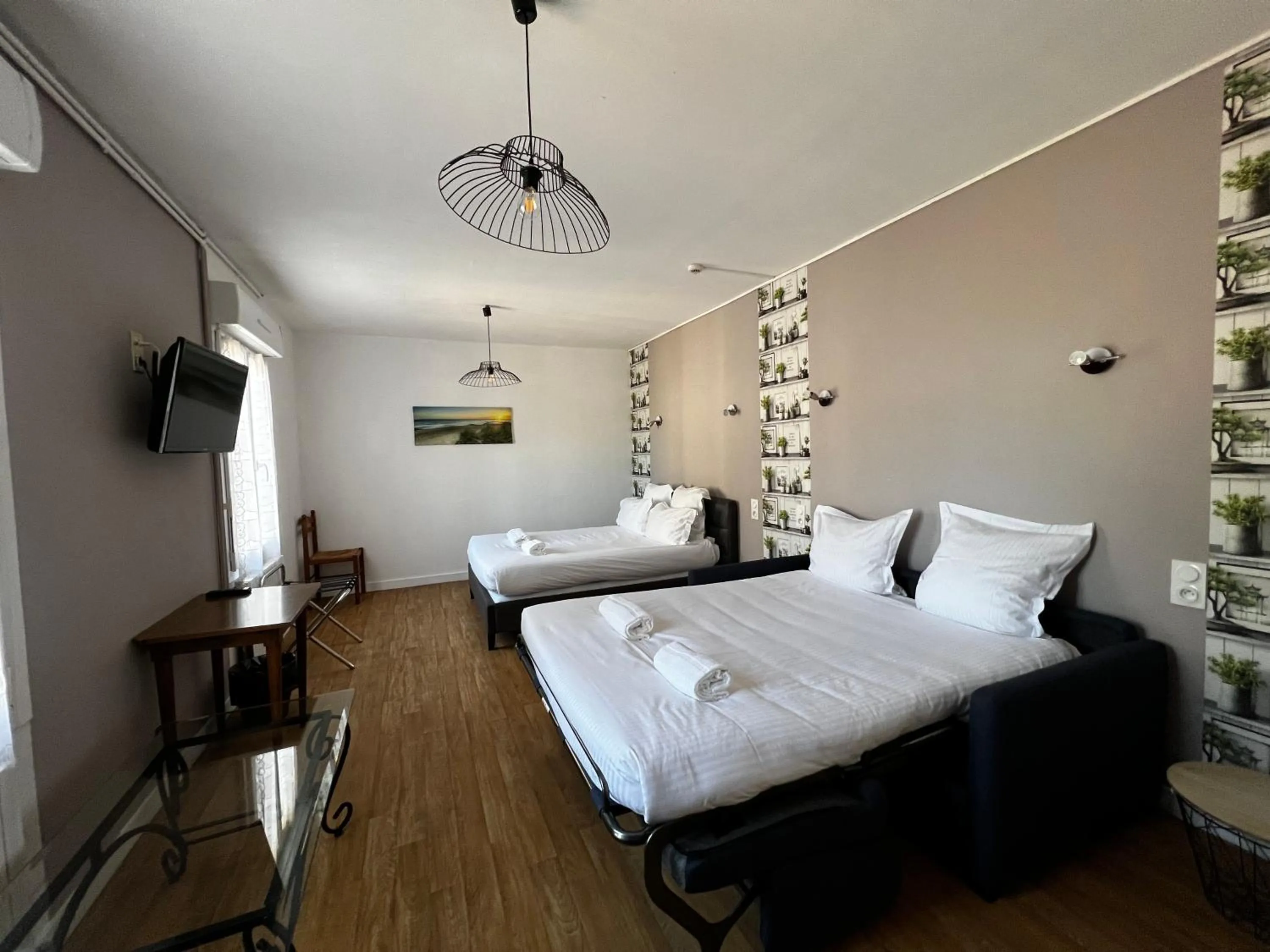 Photo of the whole room, Bed in Contact Hotel Les Montois