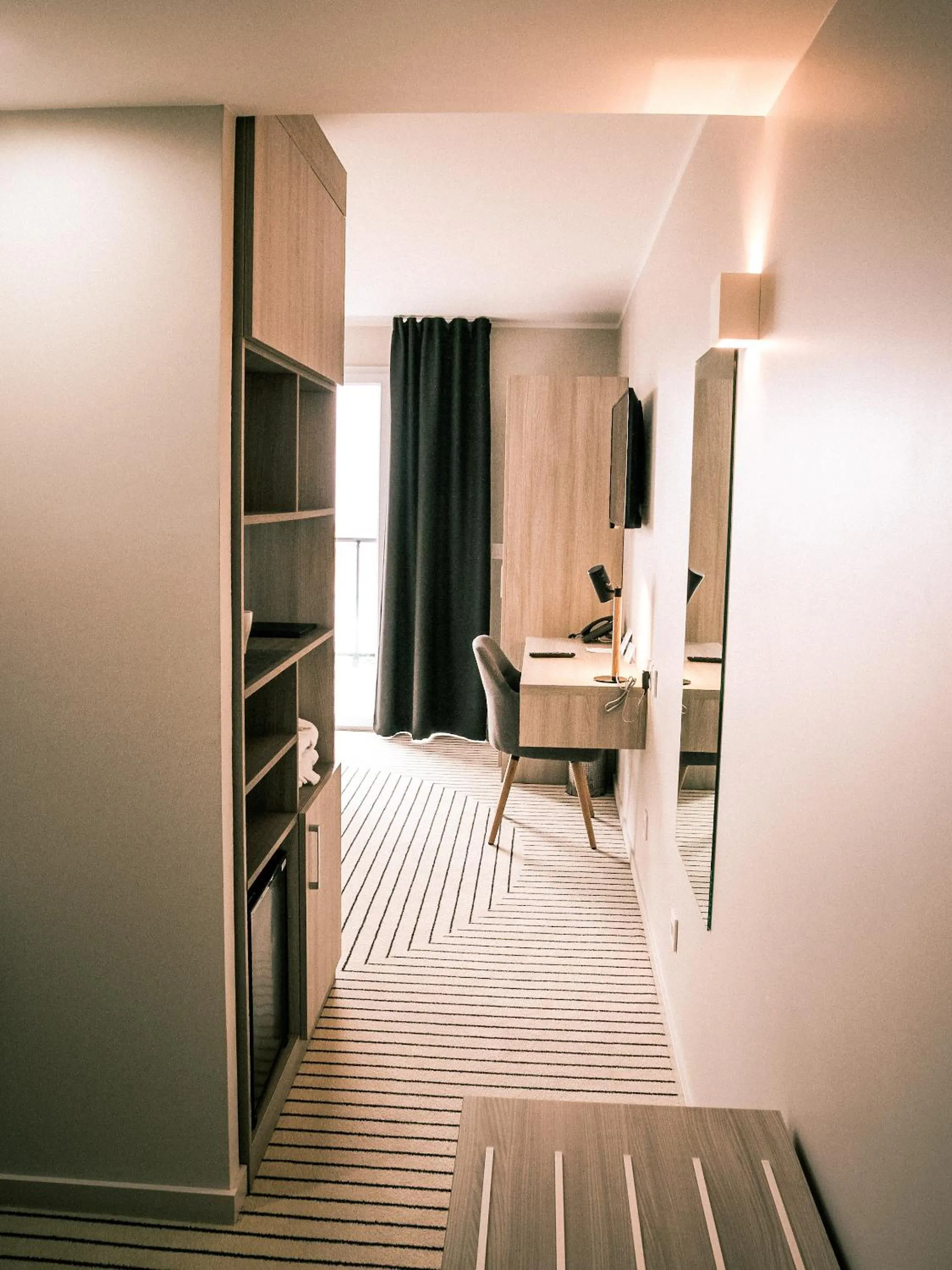 TV and multimedia in Best Western Plus Antibes Riviera