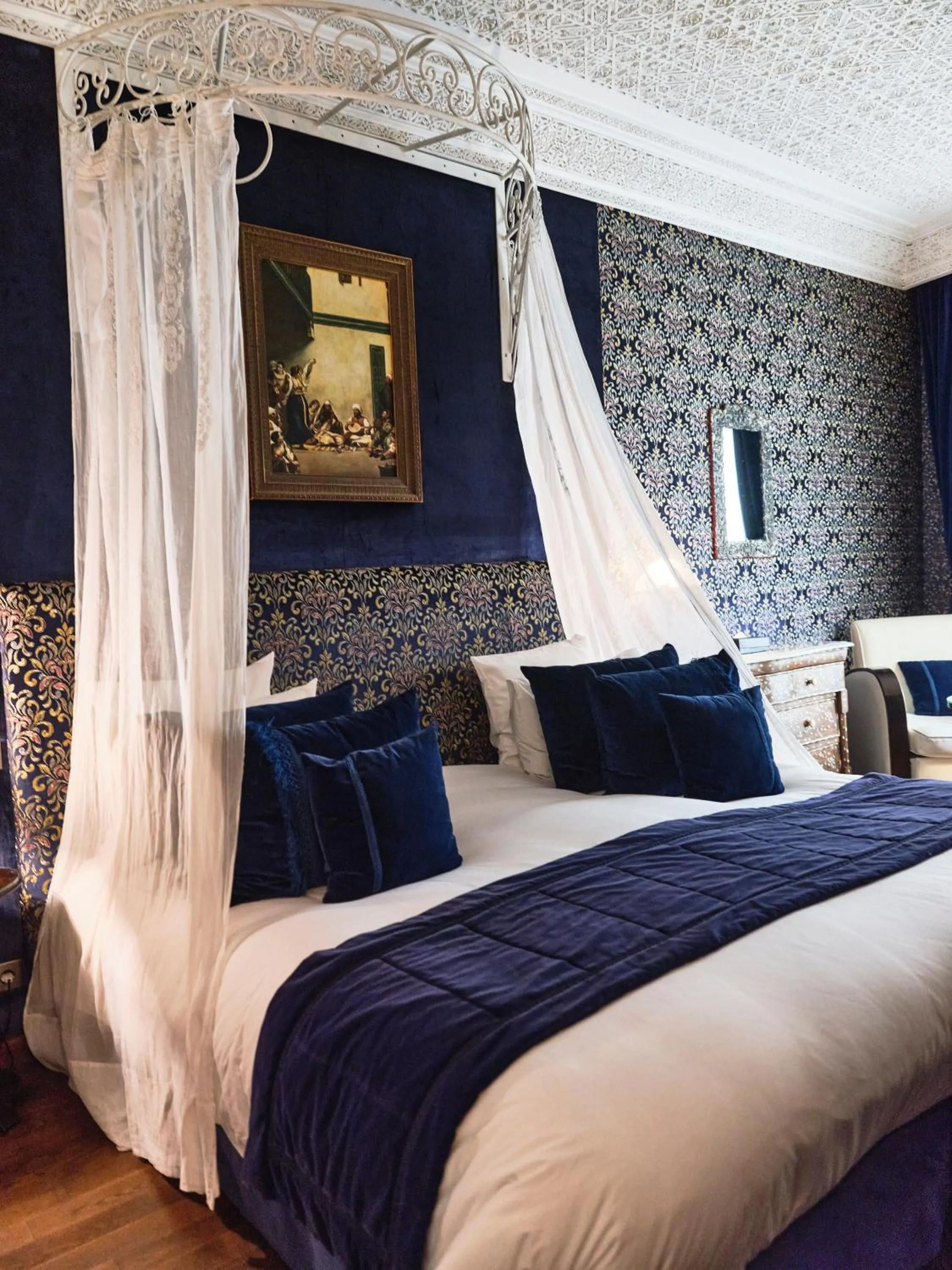 Bed in Hôtel particulier Le DOGE - Relais & Châteaux