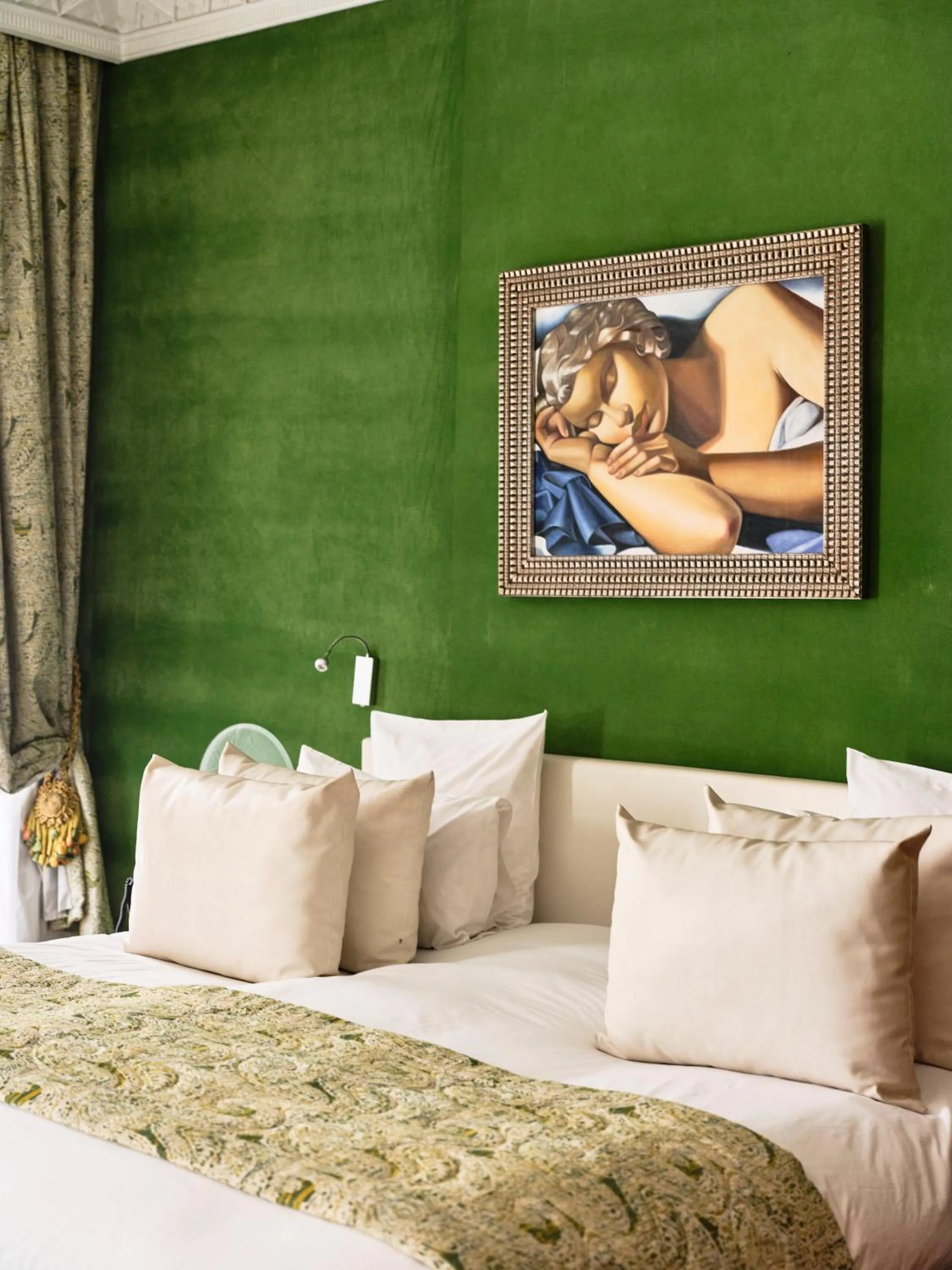 Bed in Hôtel particulier Le DOGE - Relais & Châteaux