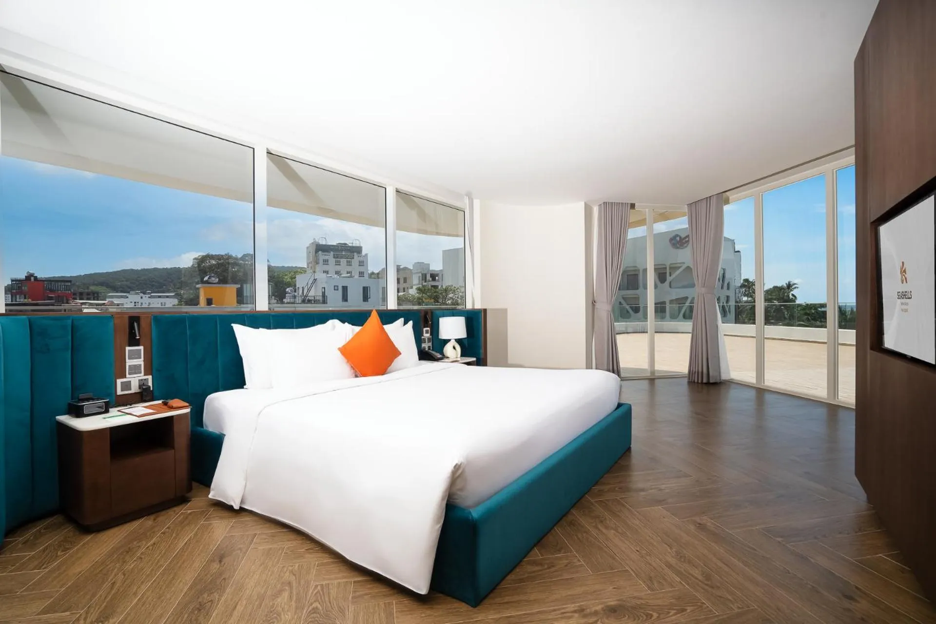 Bedroom, Bed in Seashells Phu Quoc Hotel & Spa