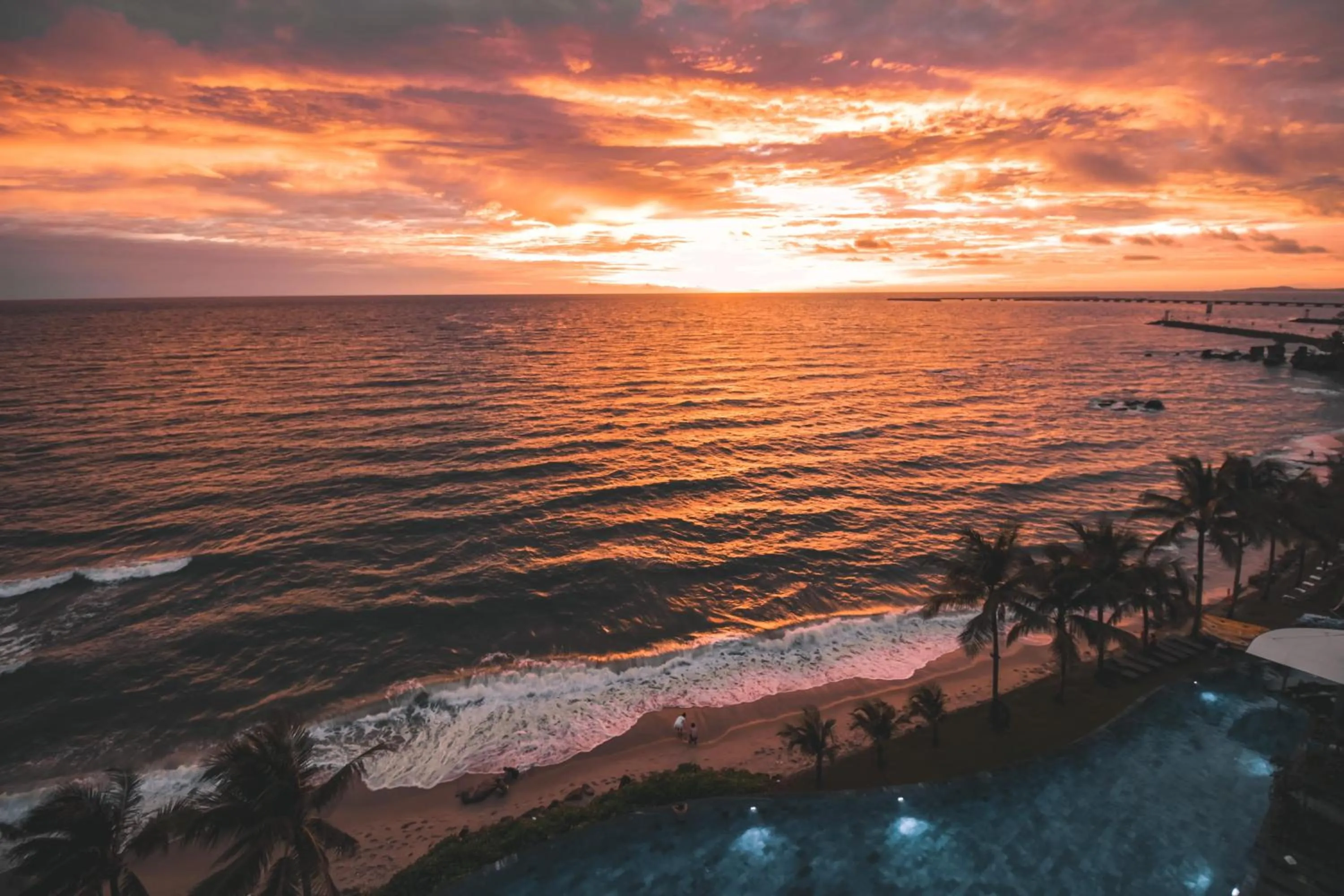 Sunset in Seashells Phu Quoc Hotel & Spa