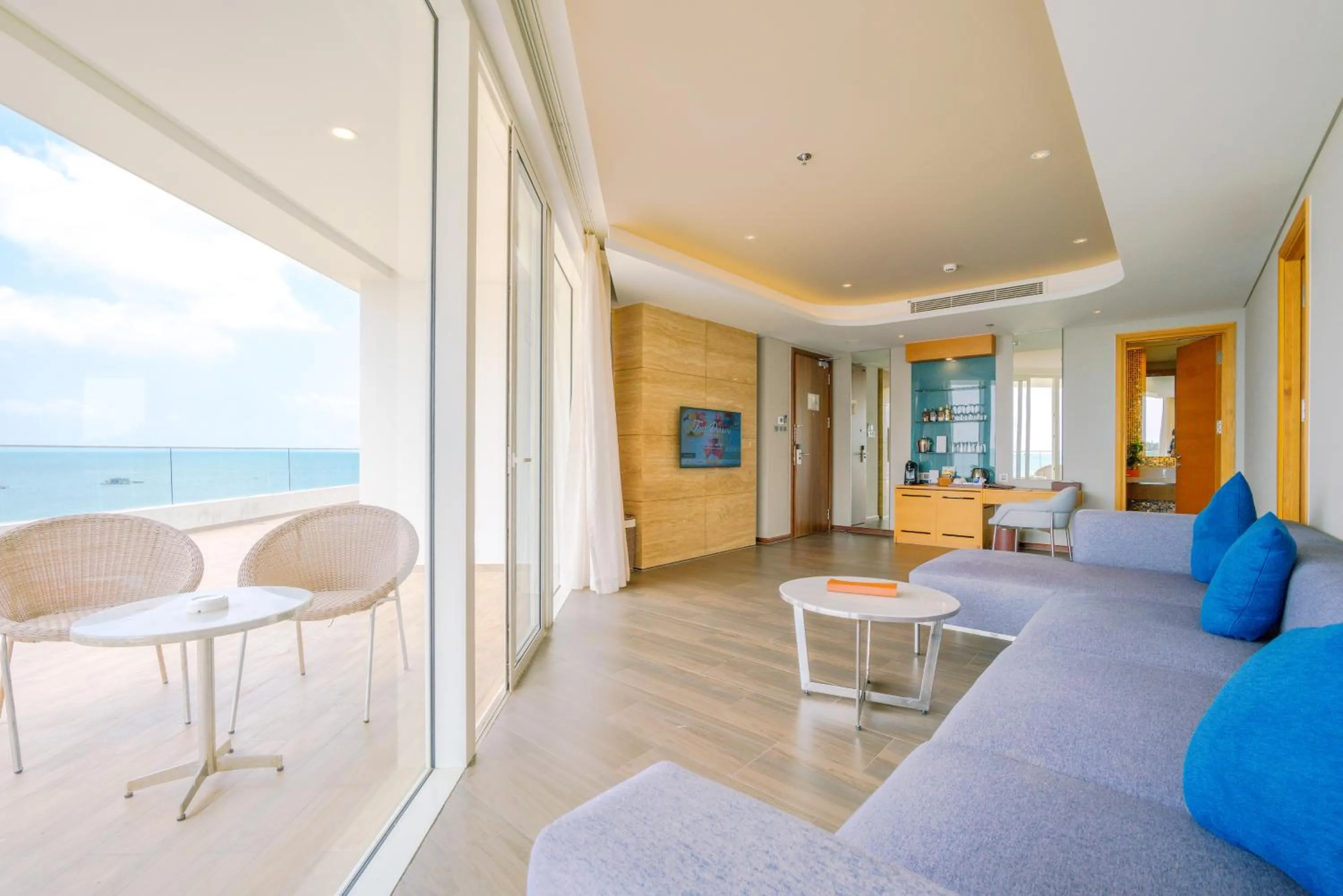 Living room in Seashells Phu Quoc Hotel & Spa