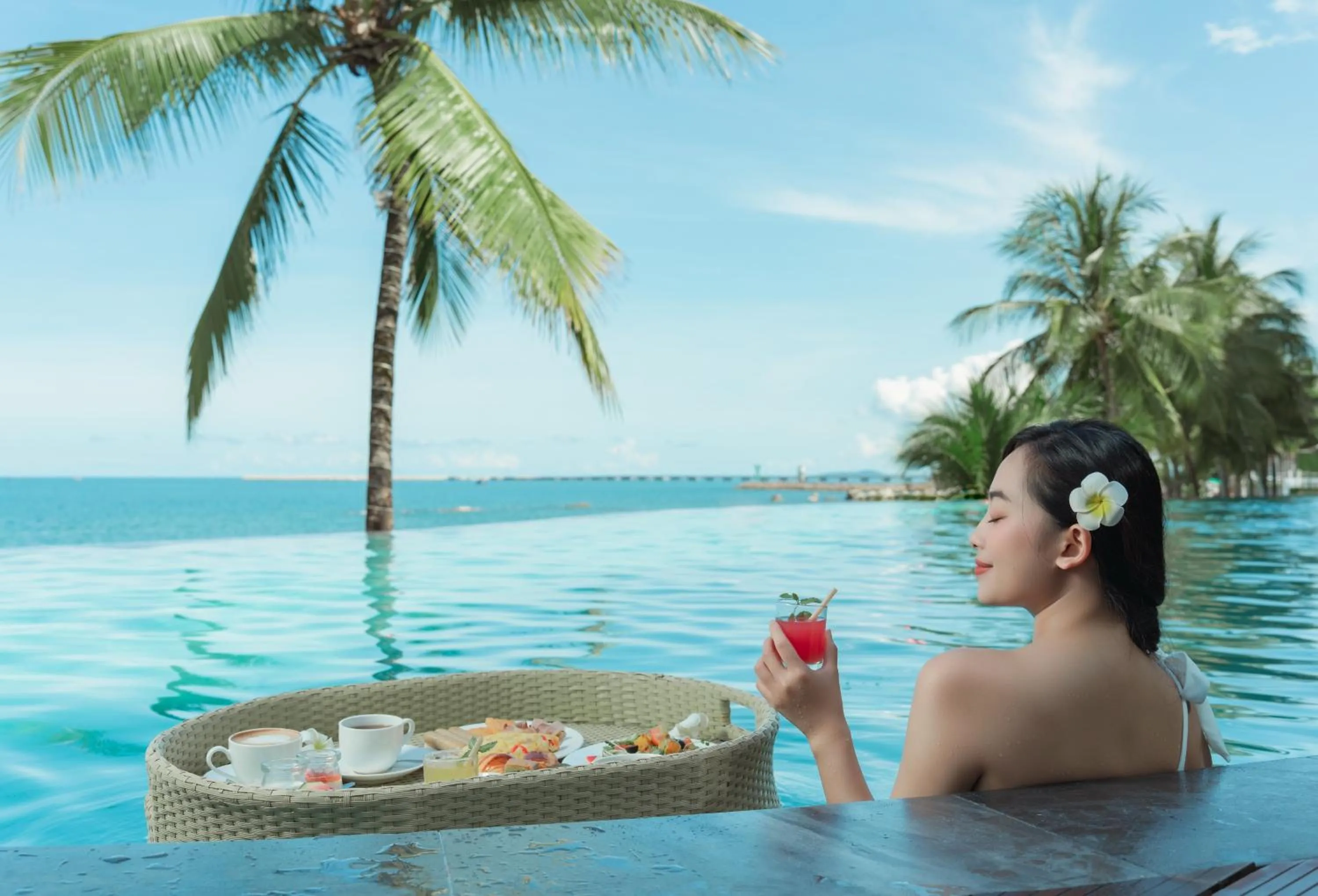 Swimming pool in Seashells Phu Quoc Hotel & Spa