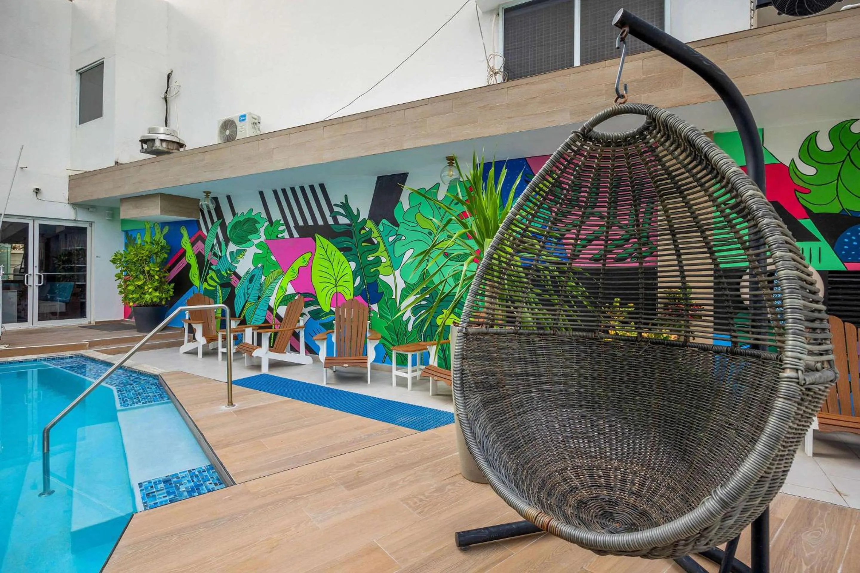 Swimming pool in Abitta Boutique Hotel, Ascend Hotel Collection