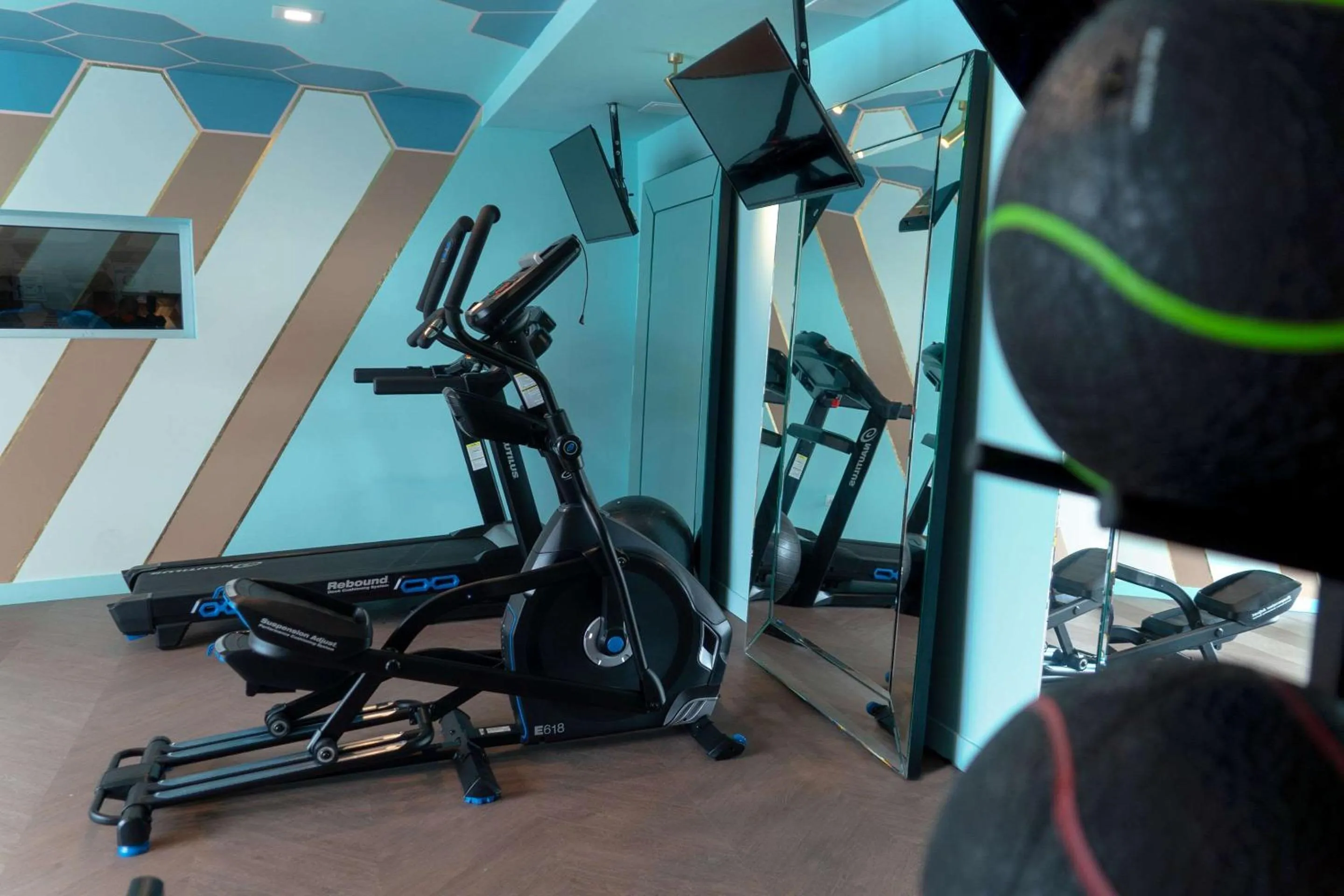 Fitness centre/facilities in Abitta Boutique Hotel, Ascend Hotel Collection