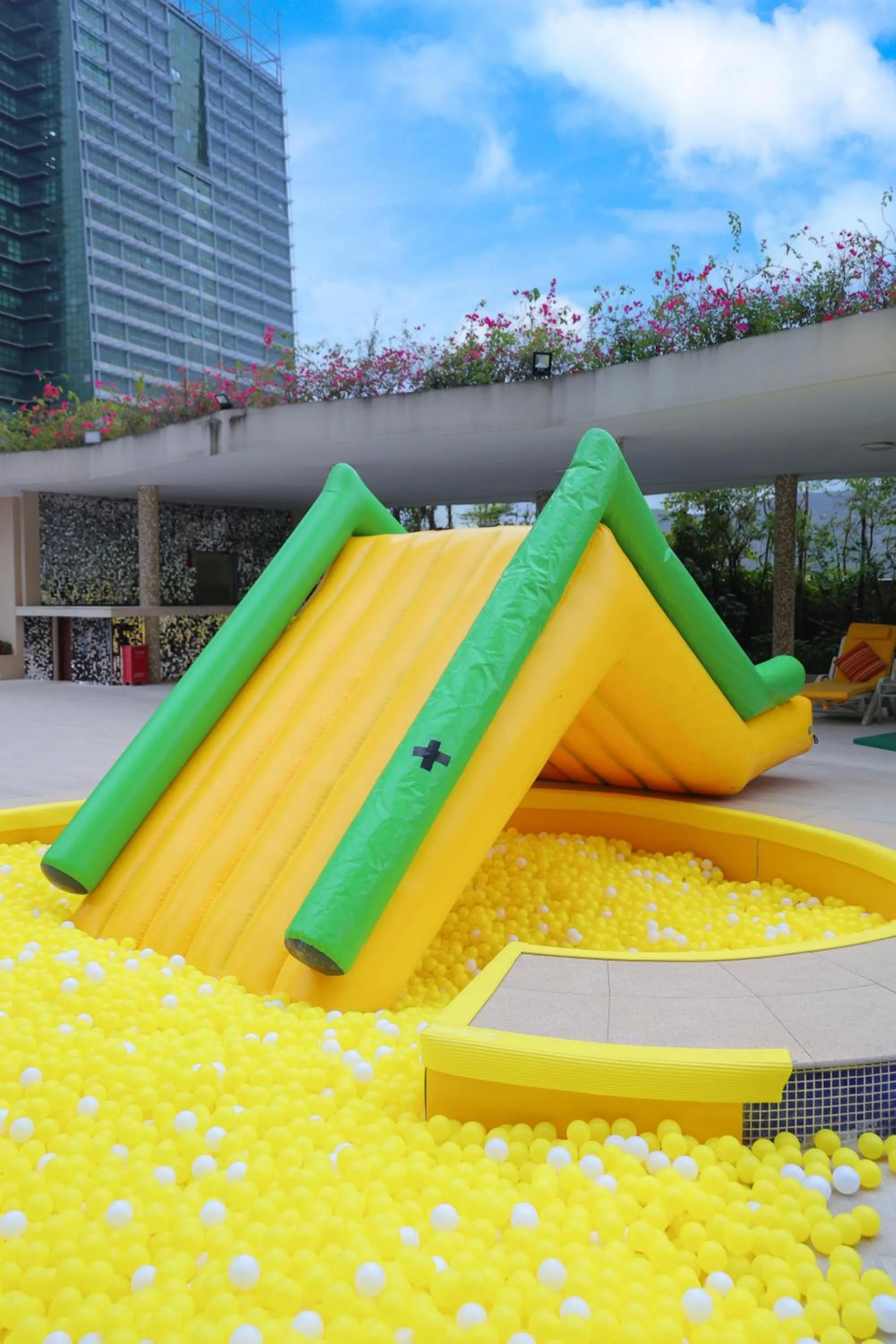 Children play ground in Shangri-La Shenzhen