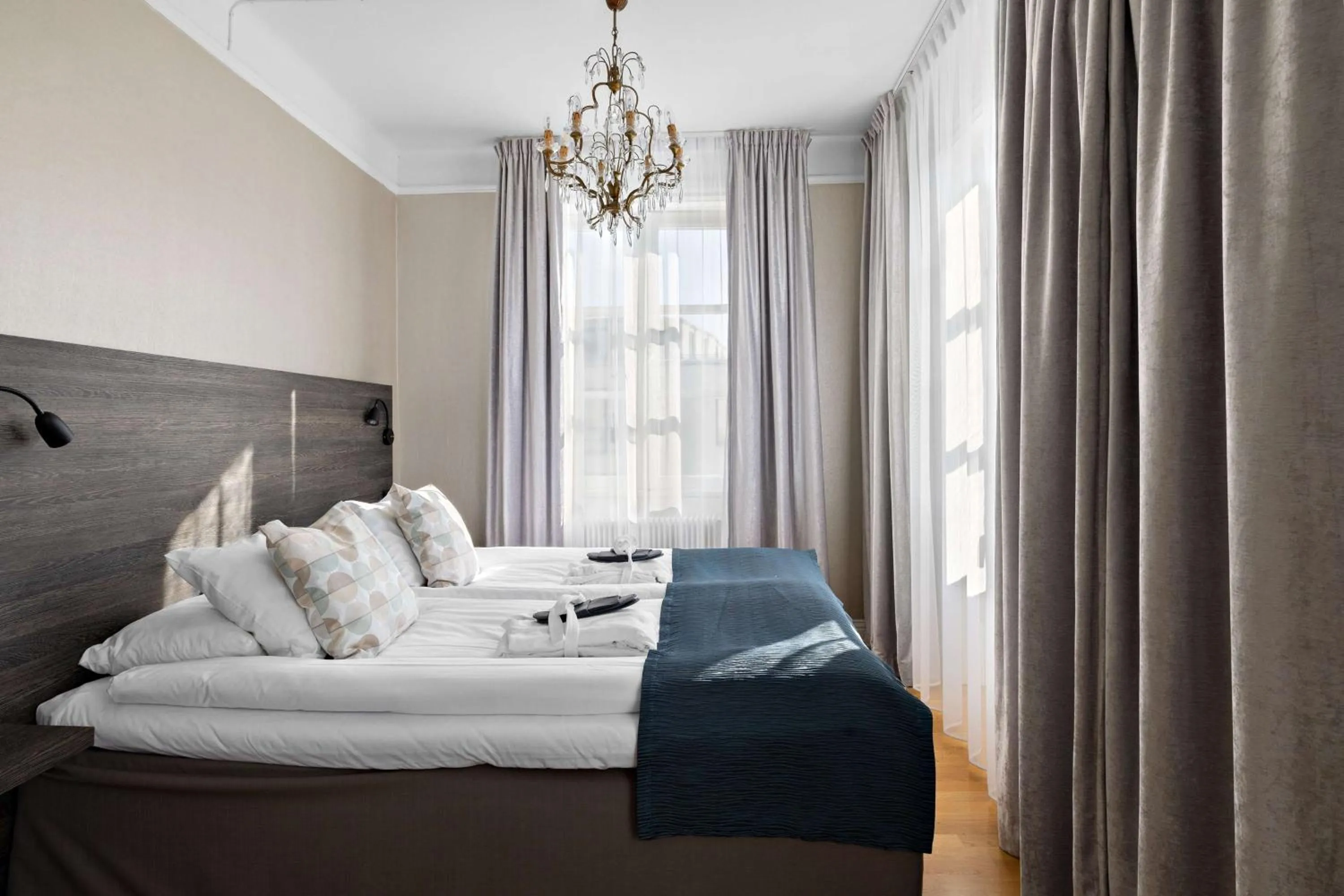 Photo of the whole room, Bed in Best Western Motala Stadshotell