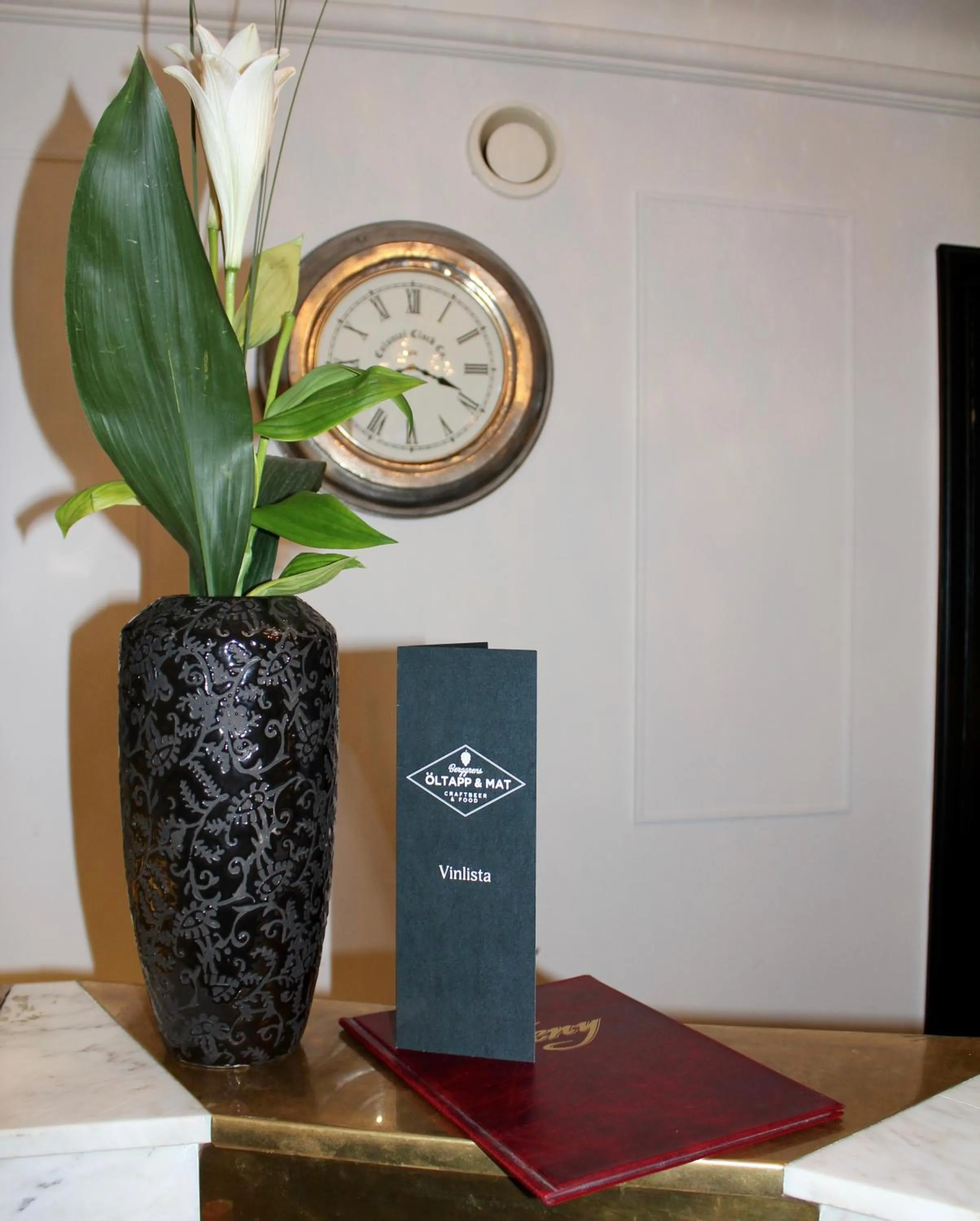 Lobby or reception in Best Western Motala Stadshotell