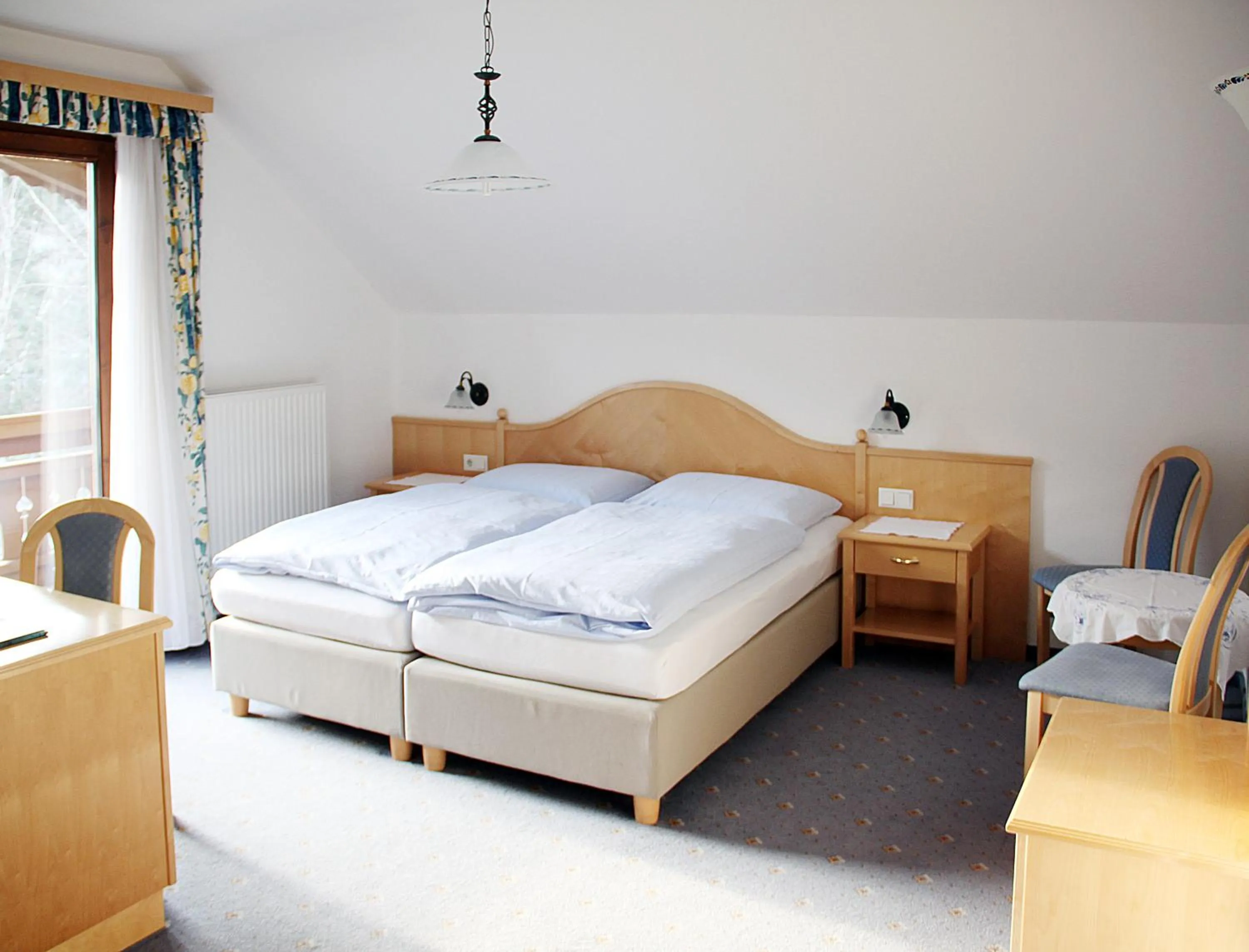 Bedroom, Bed in Gasthof Alte Tanne