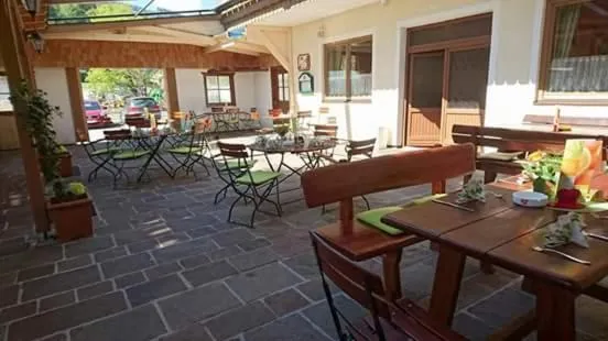 Restaurant/places to eat in Gasthof Alte Tanne