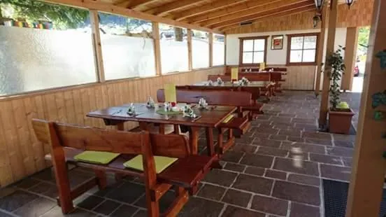 Restaurant/places to eat in Gasthof Alte Tanne