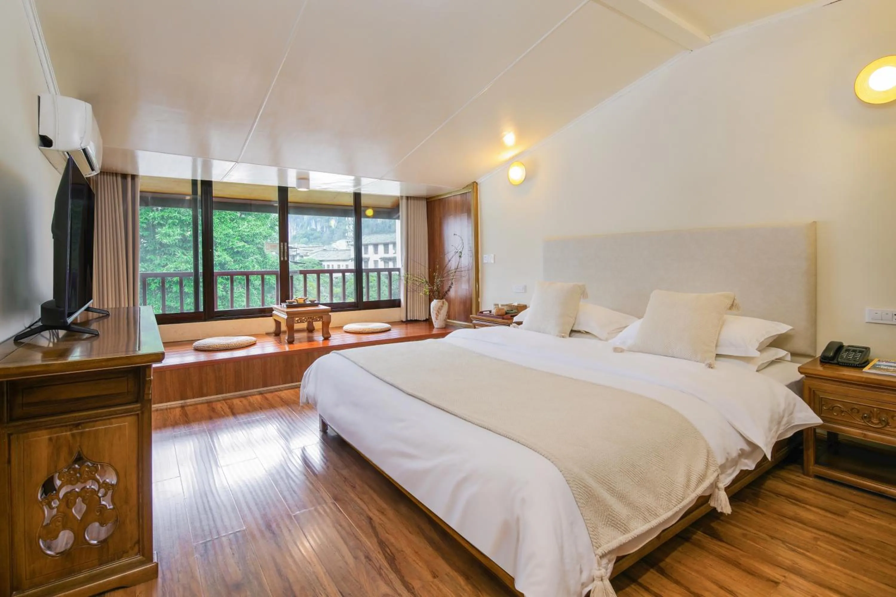 Bed in Yangshuo River View Hotel