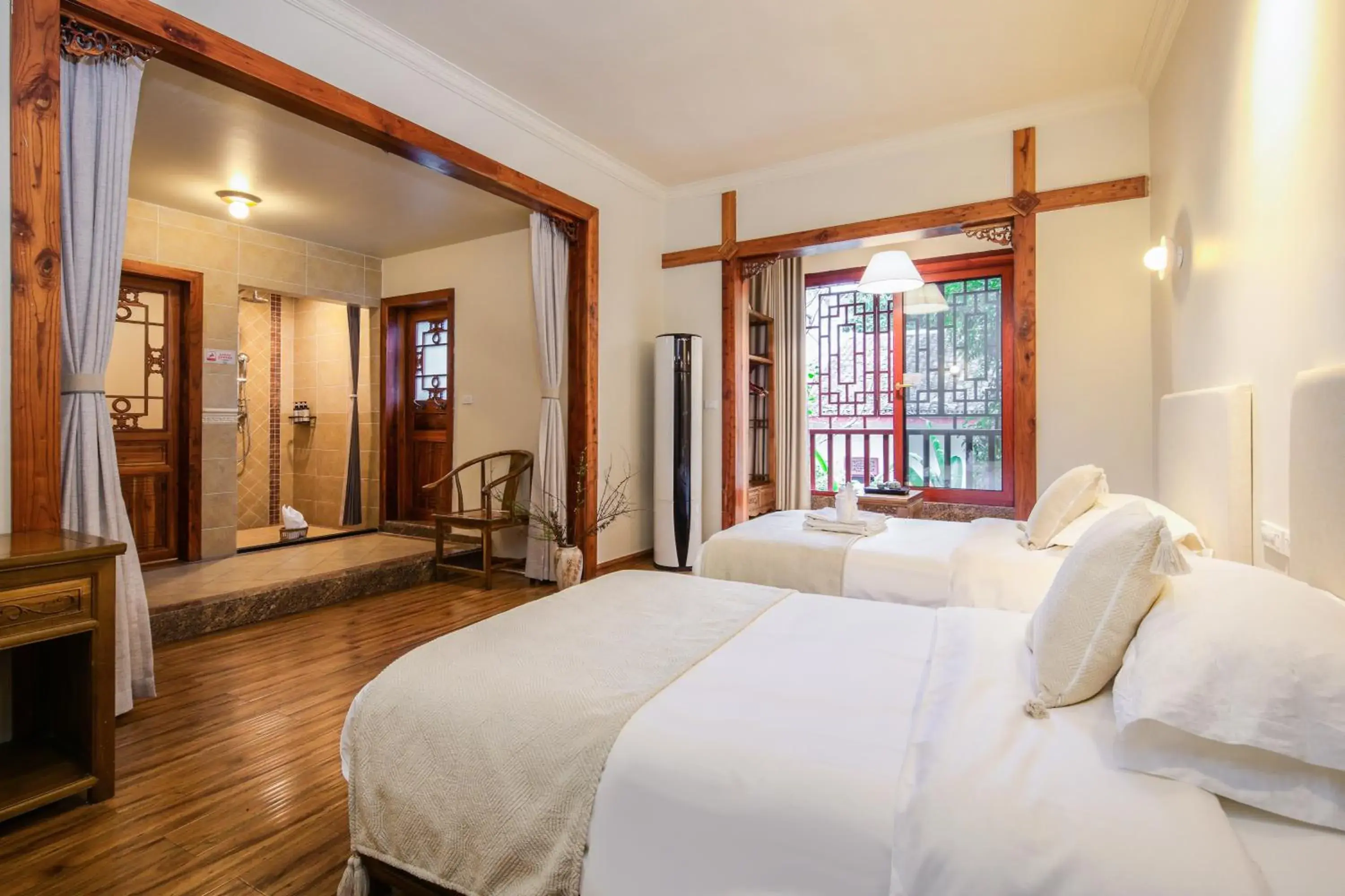 Superior Twin Room in Yangshuo River View Hotel Superior Twin Room in Yangshuo River View Hotel