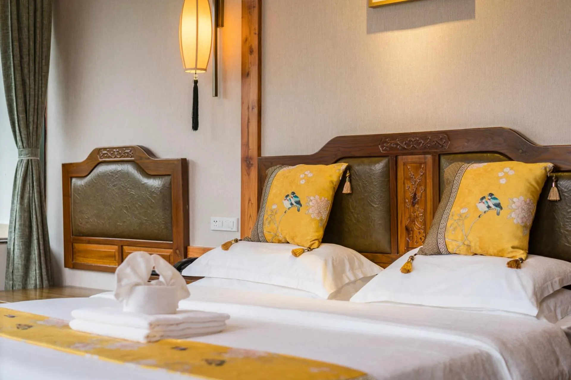 Decorative detail, Bed in Yangshuo River View Hotel