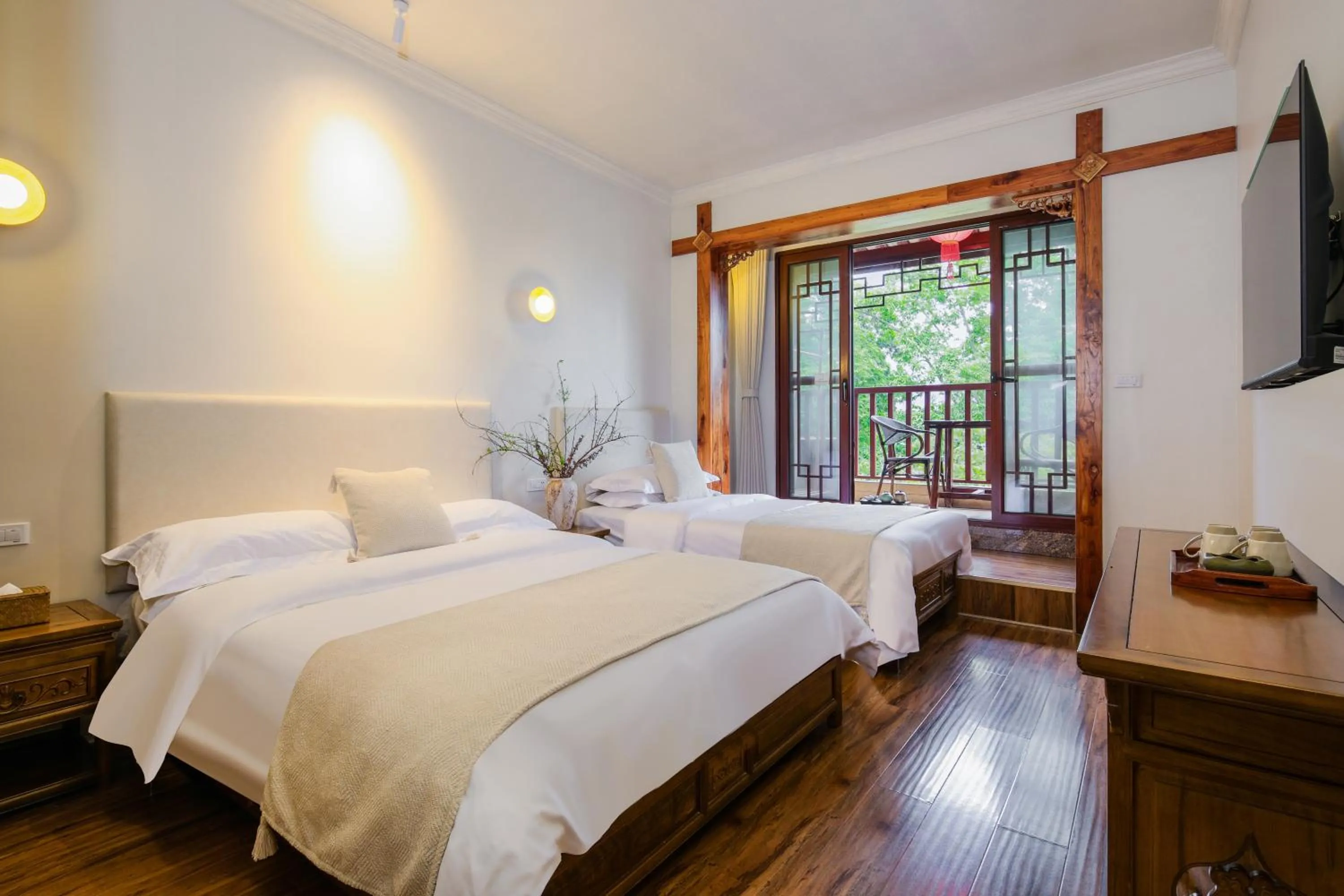 Bed in Yangshuo River View Hotel