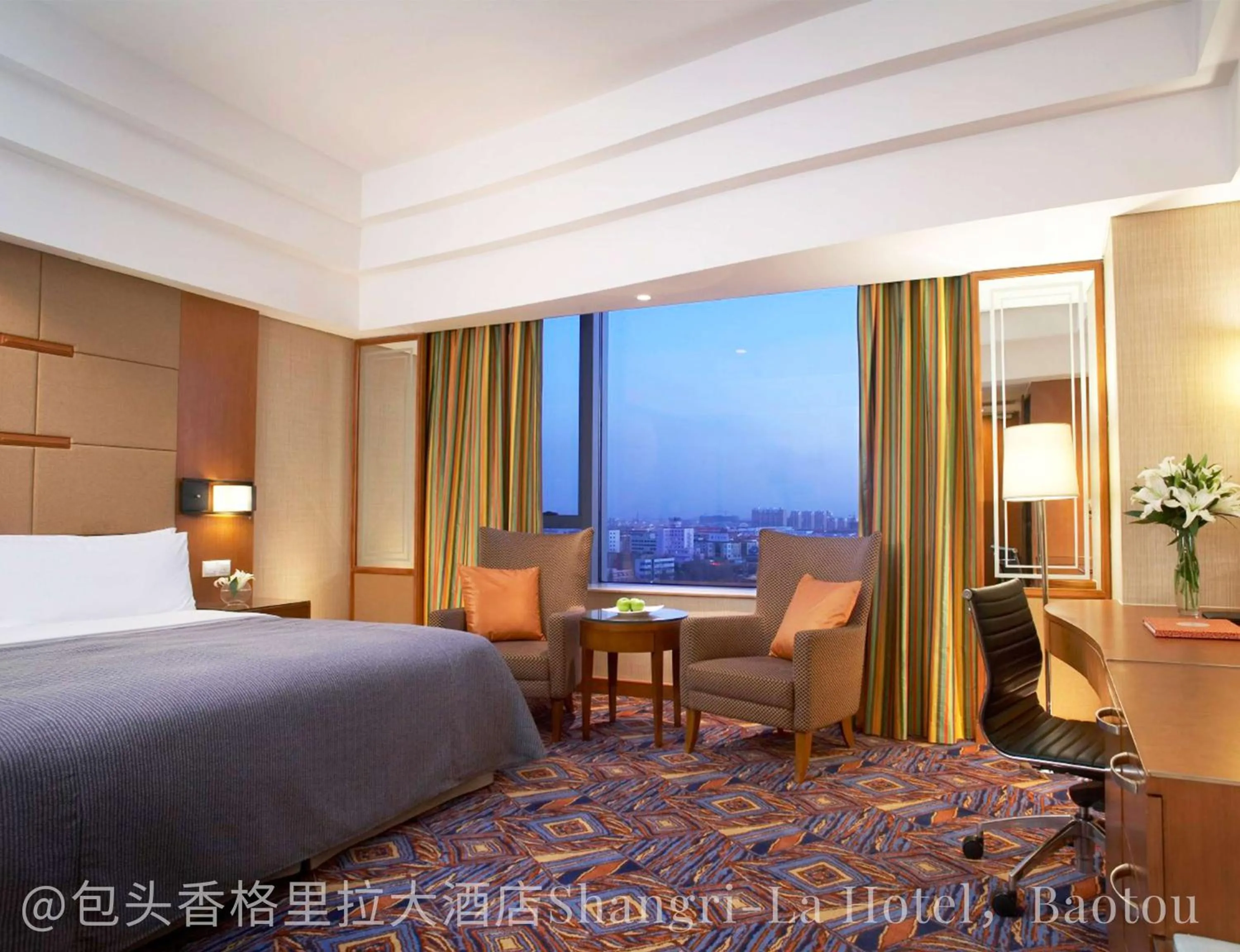 Shower, Bed in Shangri-La Baotou