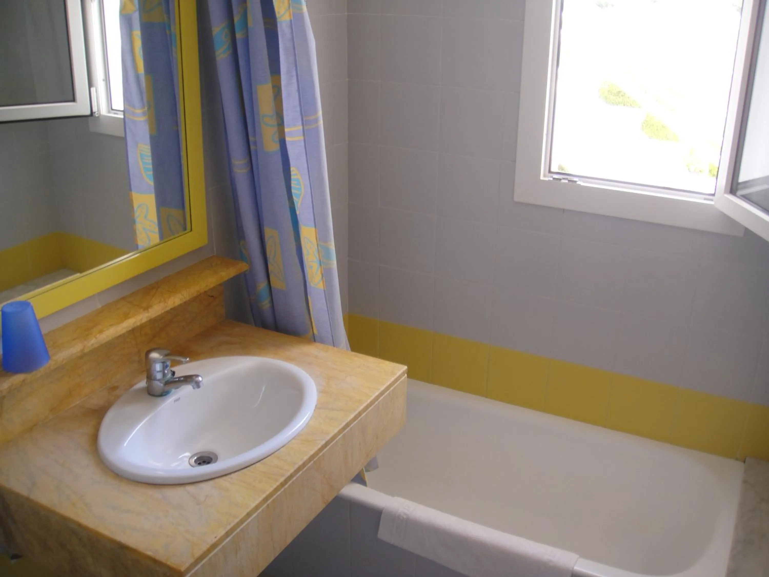 Bathroom in Apartamentos Piscis