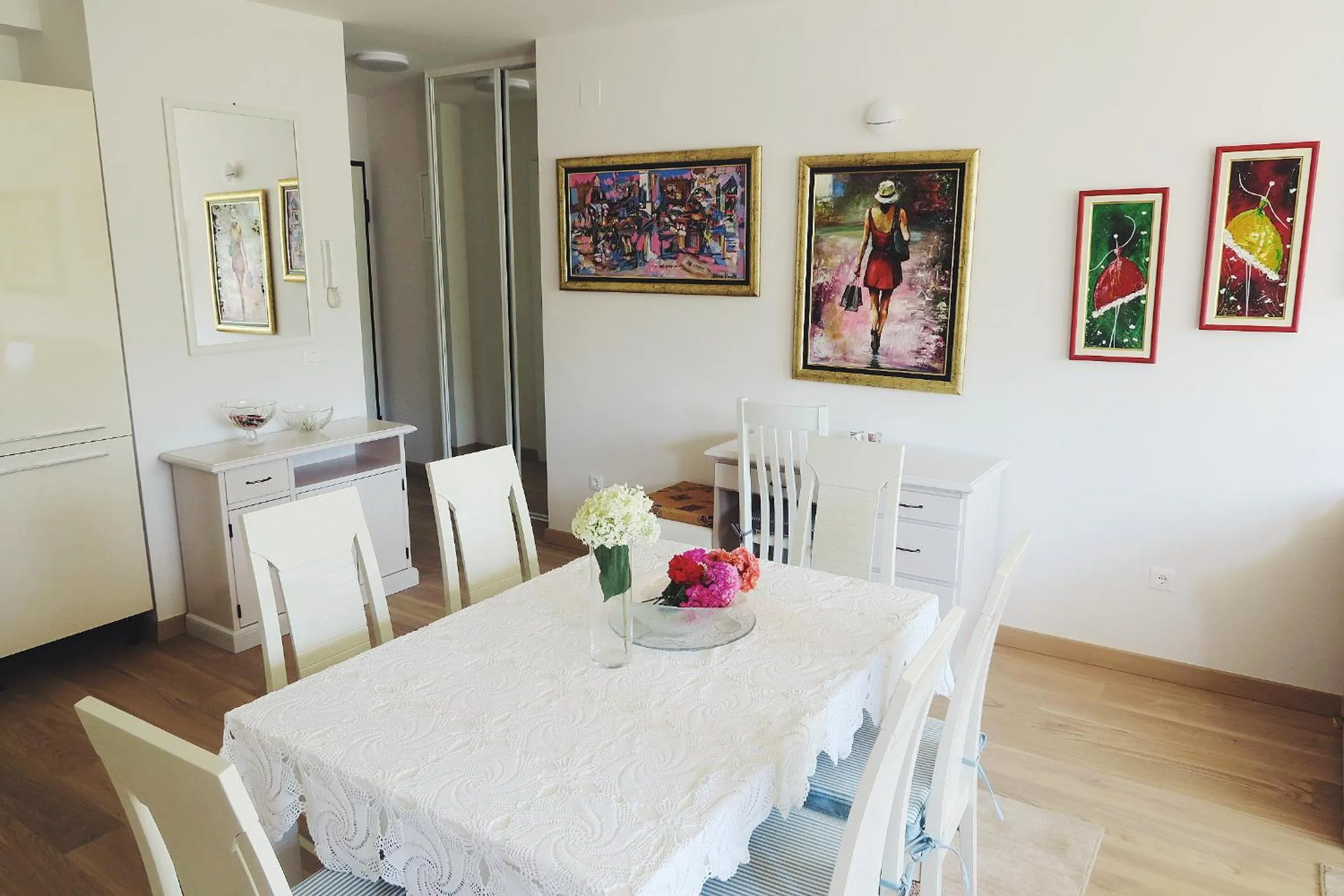 Dining area in Sweet Dream 2