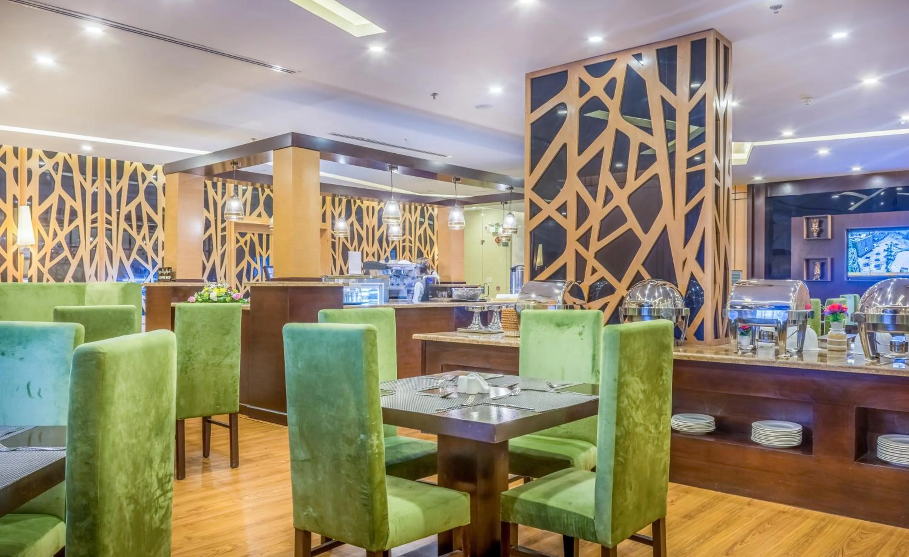 Restaurant/places to eat in Almuhaidb Residence Al Jubail