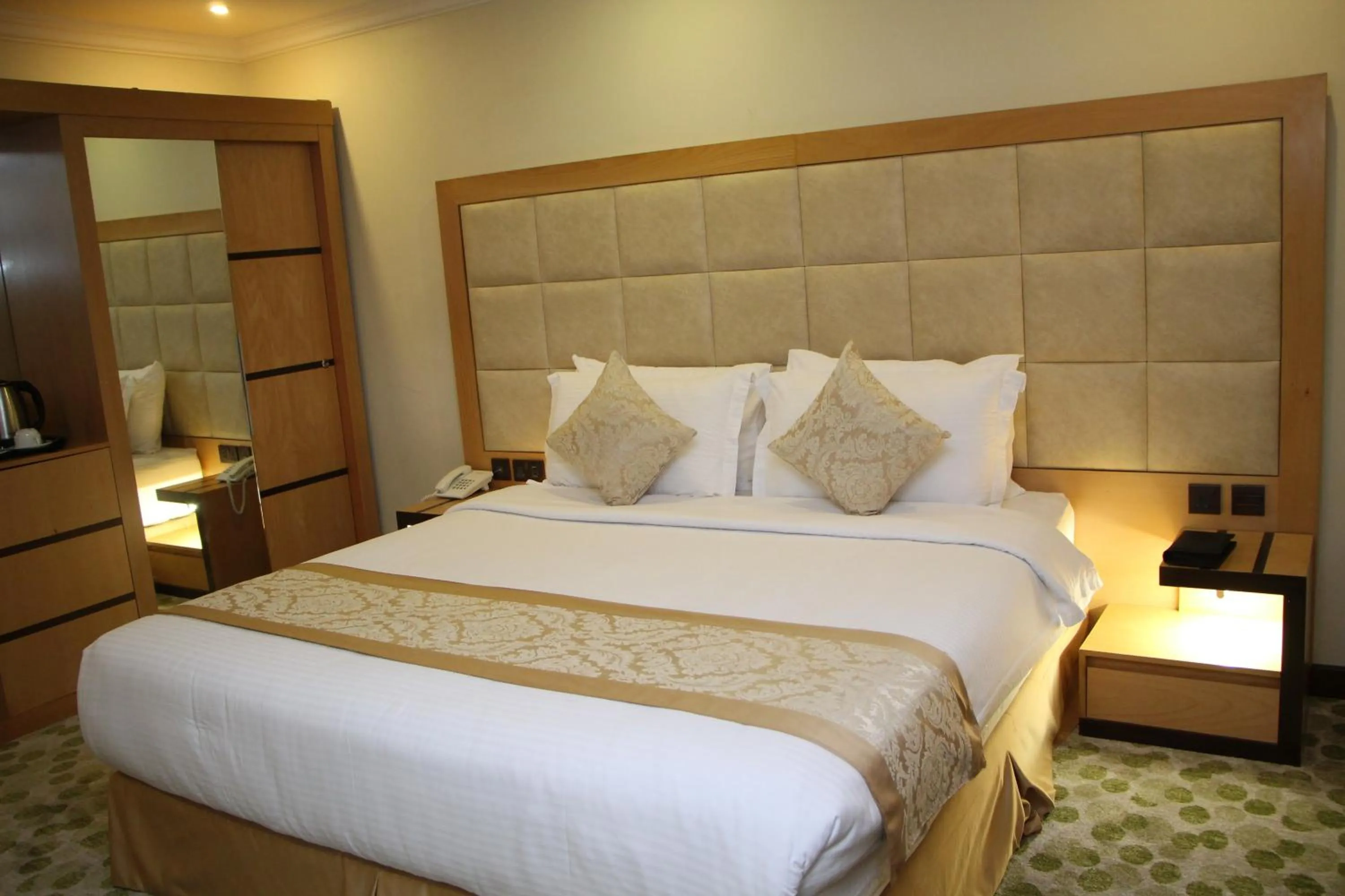 Bedroom, Bed in Almuhaidb Residence Al Jubail