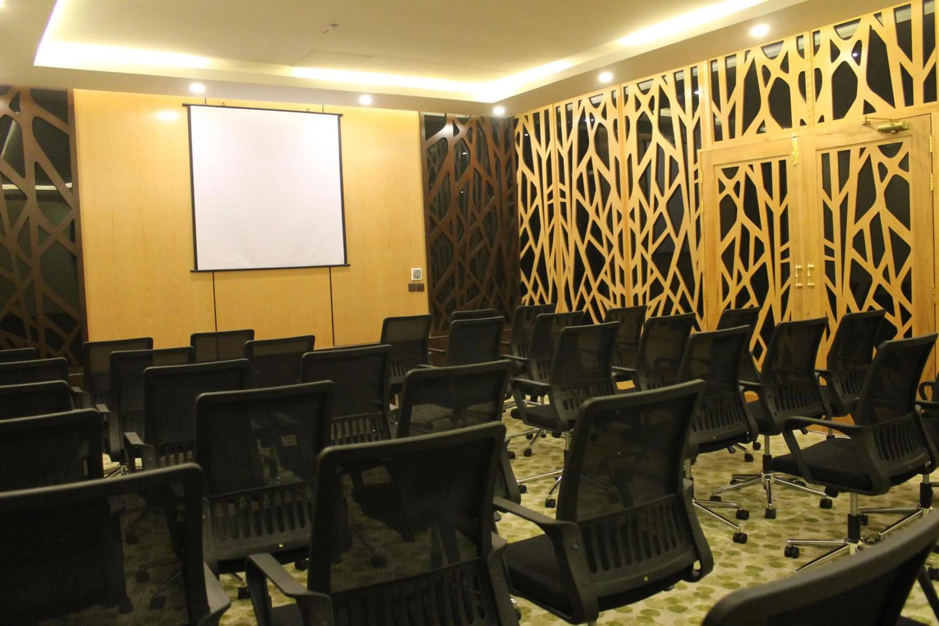 Meeting/conference room in Almuhaidb Residence Al Jubail