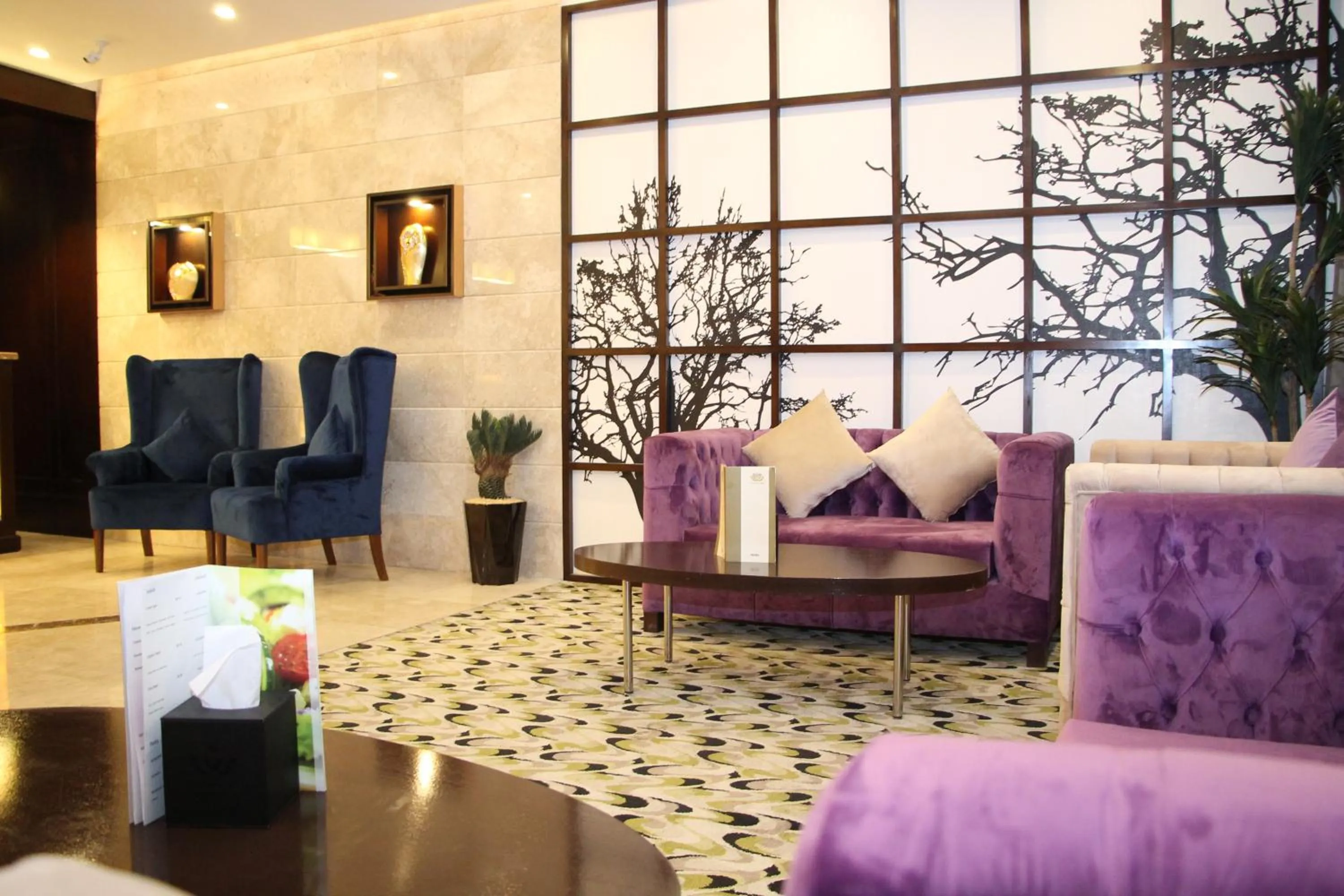 Lobby or reception in Almuhaidb Residence Al Jubail