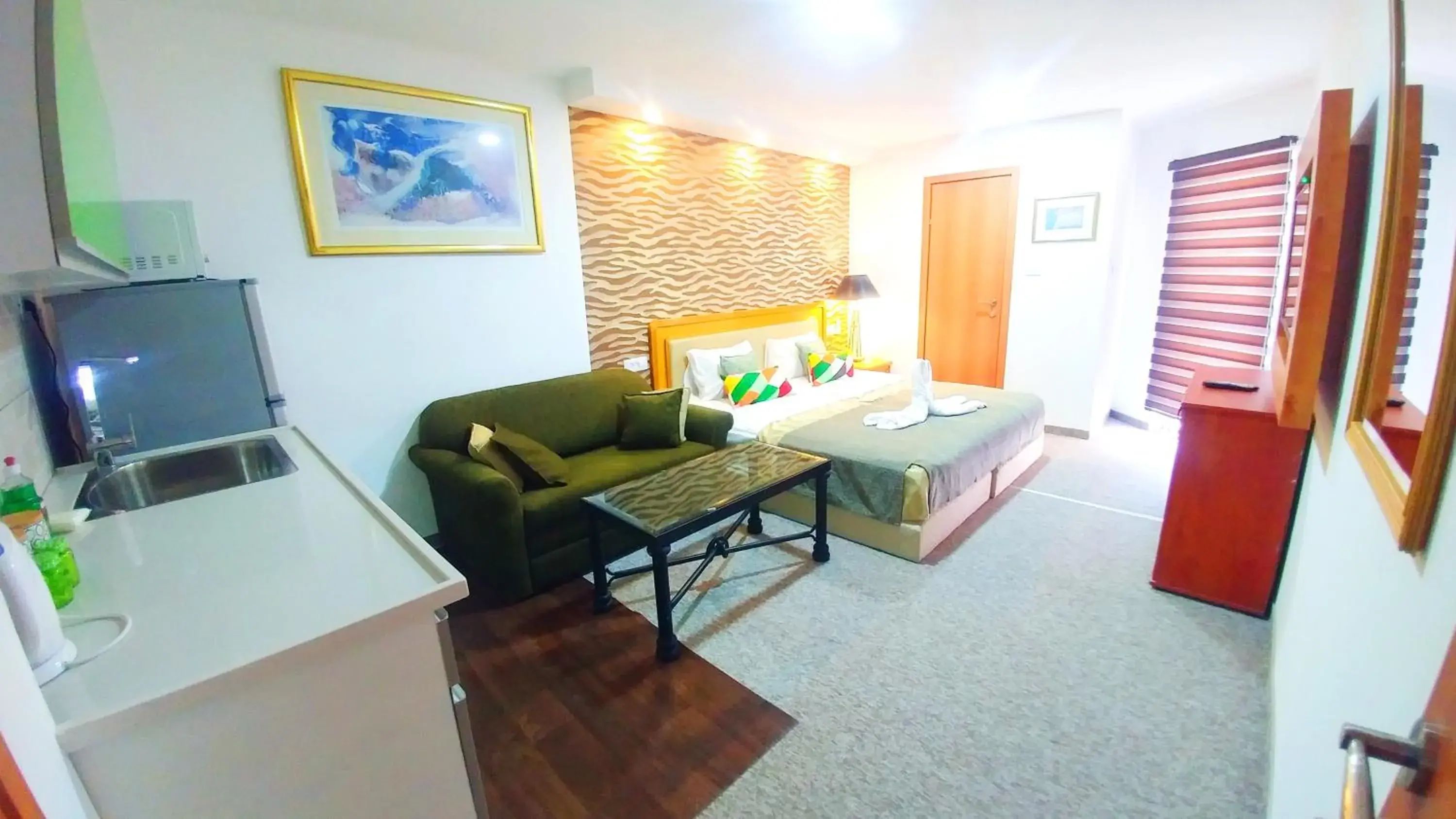 Apartment with Balcony in City Suites Apartment with Balcony in City Suites