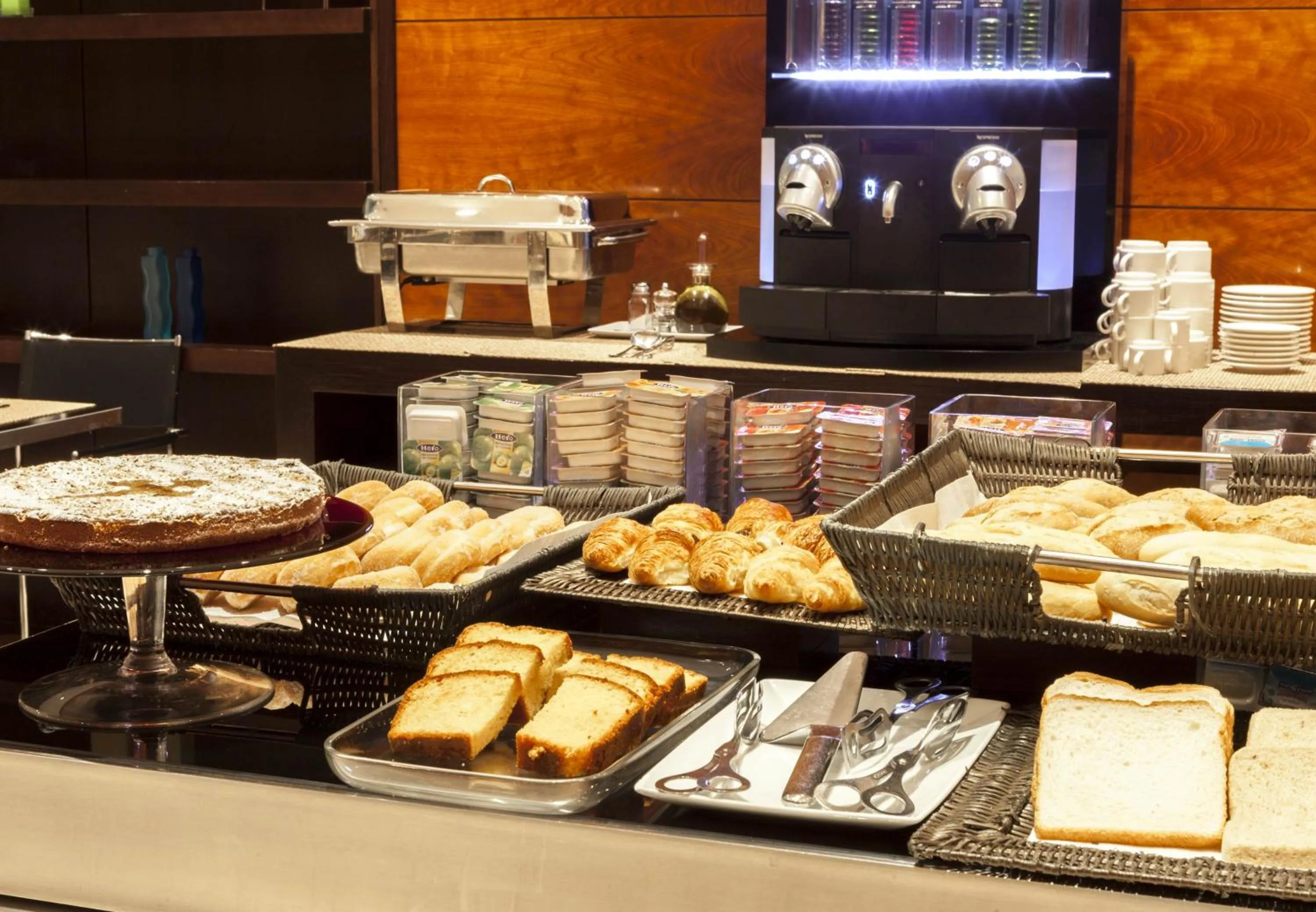 Continental breakfast in City Suites