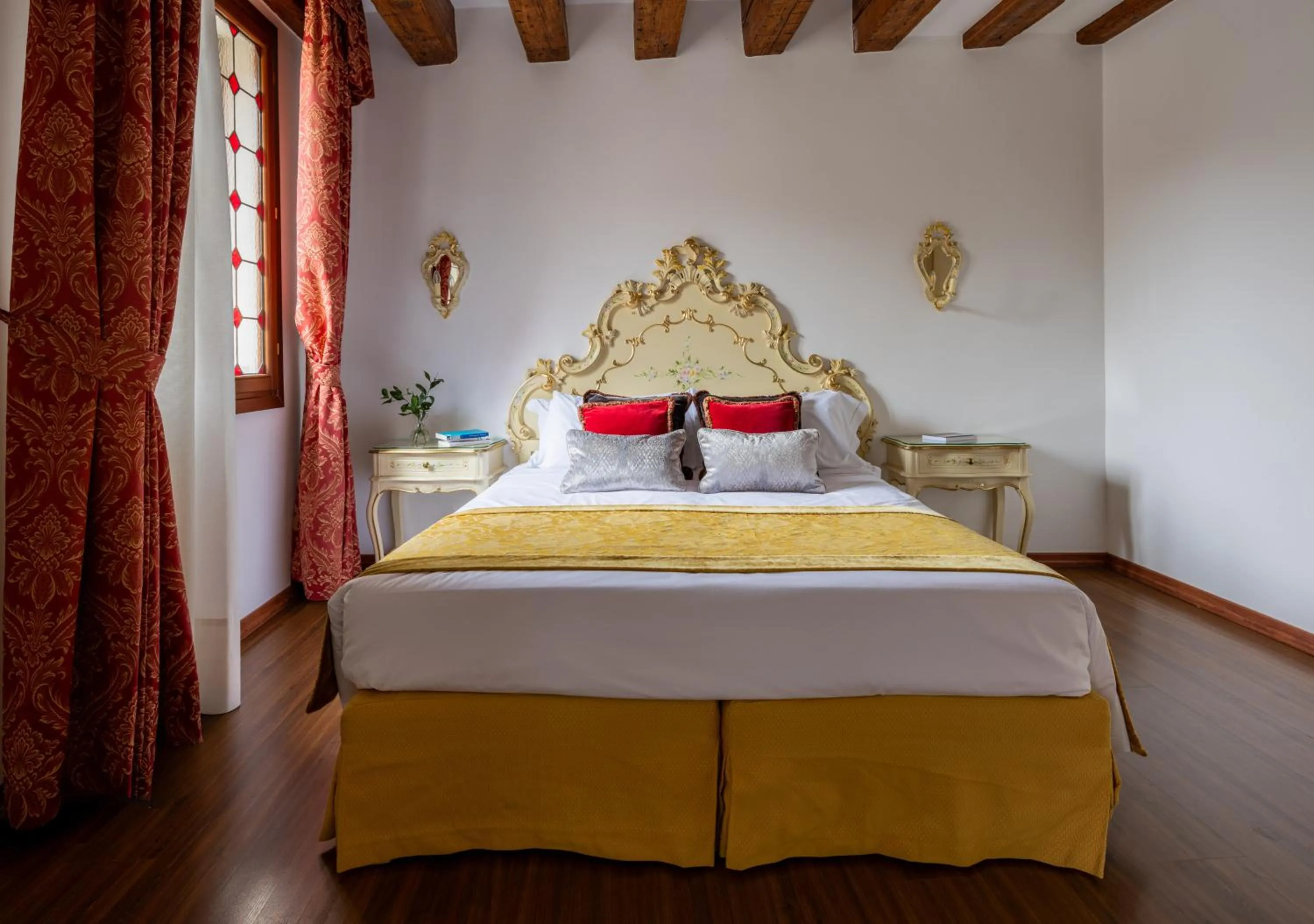 Bed in Hotel La Residenza