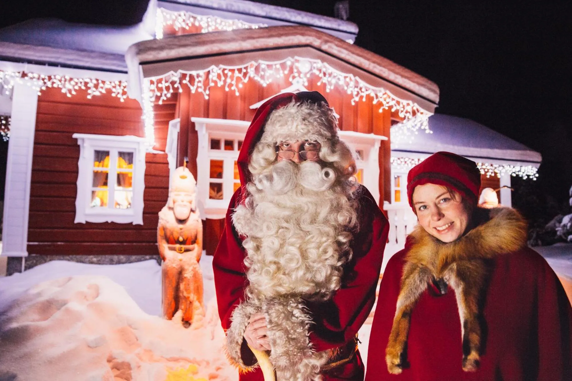 Winter in Kakslauttanen Arctic Resort - Igloos and Chalets