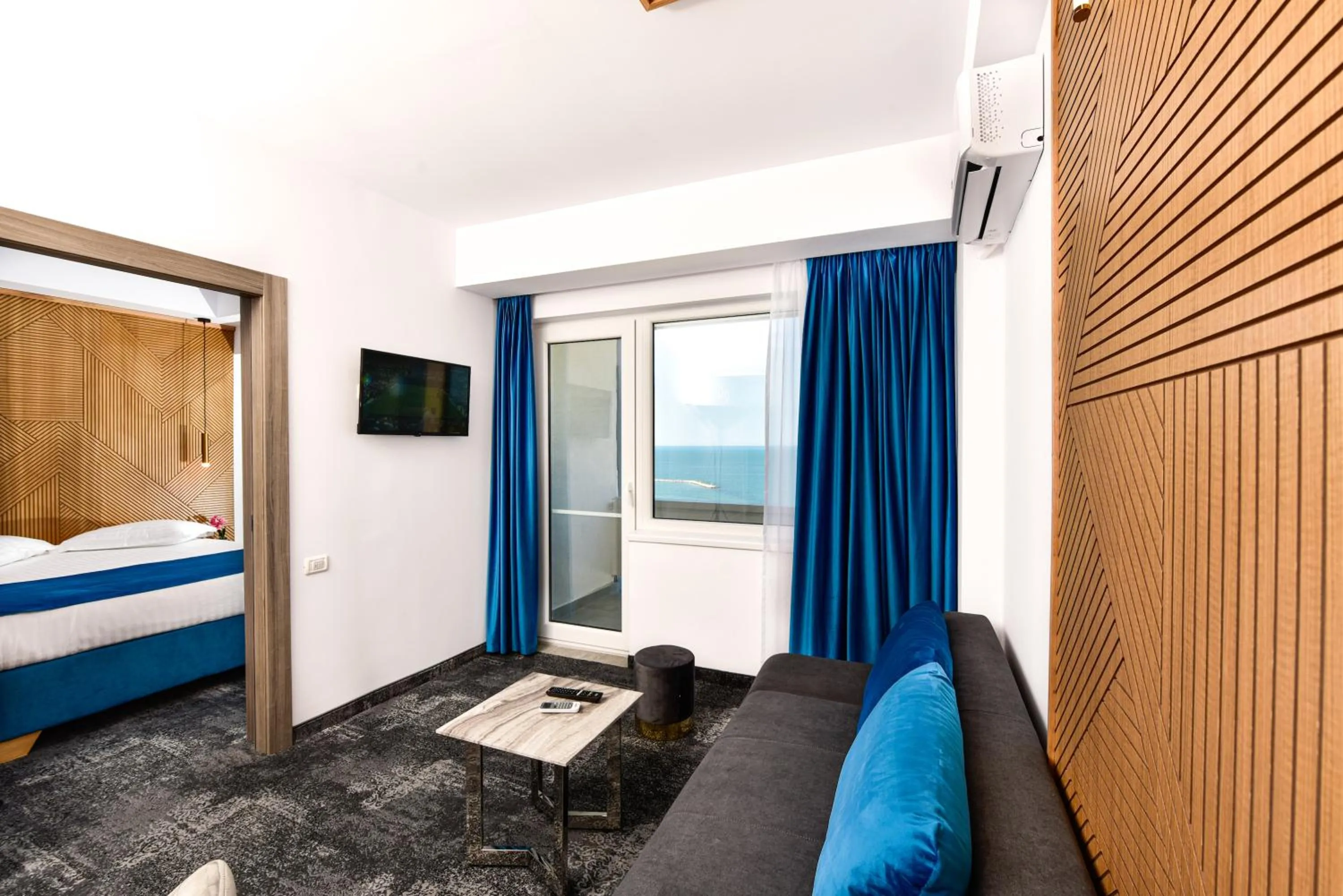 Living room, Bed in Hotel Parc