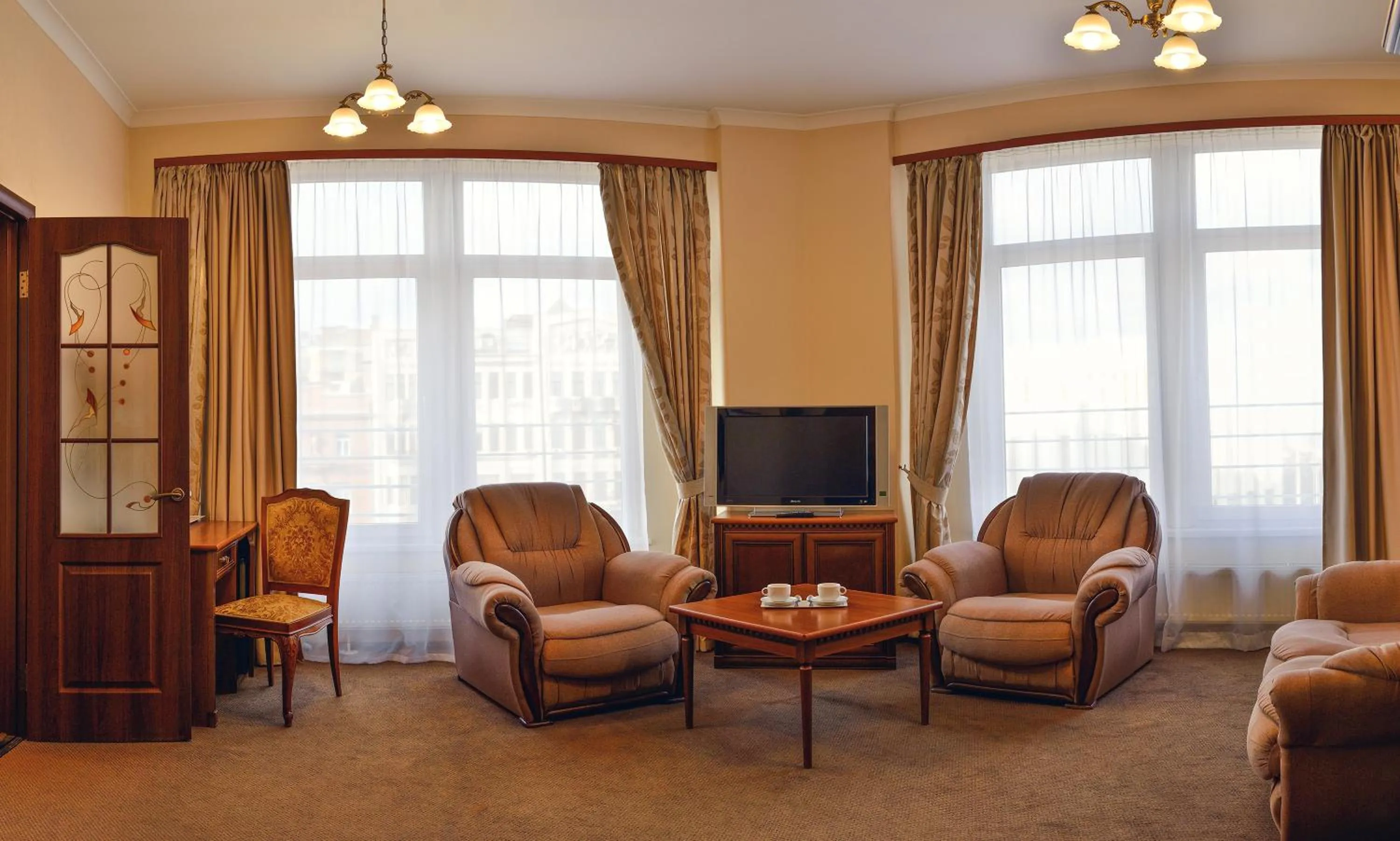 TV and multimedia in Готель Дніпро Dnipro Hotel