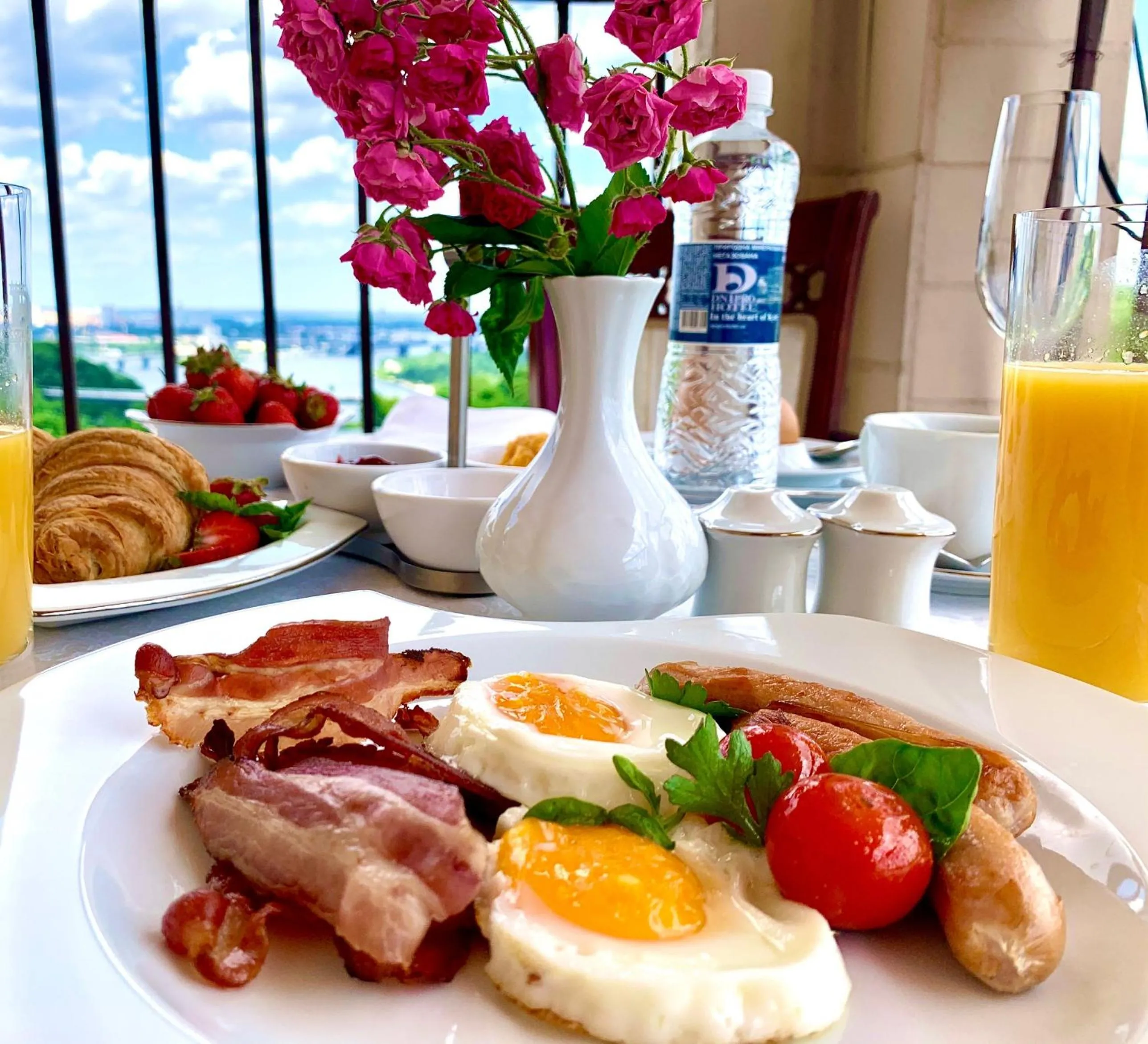 Breakfast in Готель Дніпро Dnipro Hotel