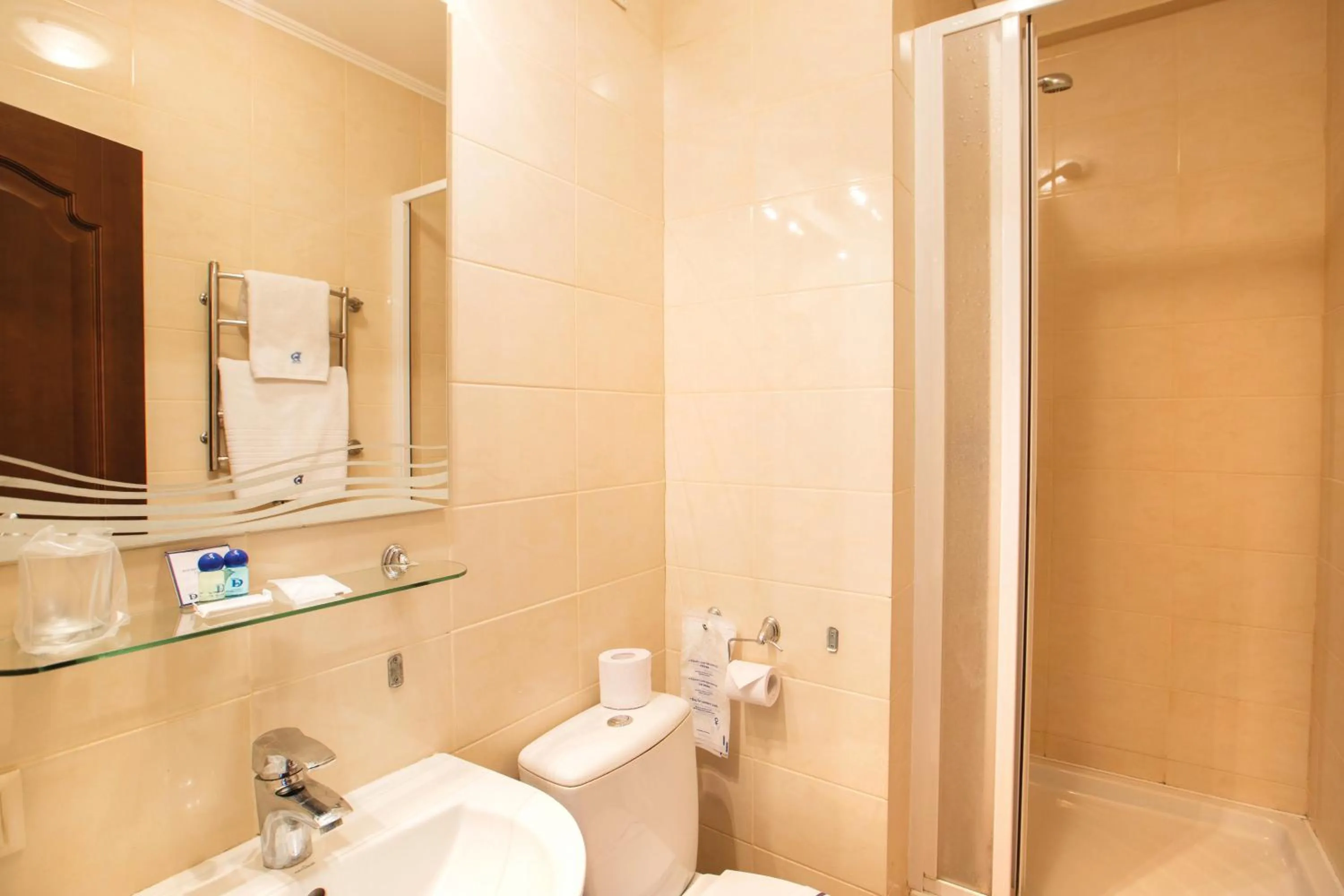 Bathroom in Готель Дніпро Dnipro Hotel