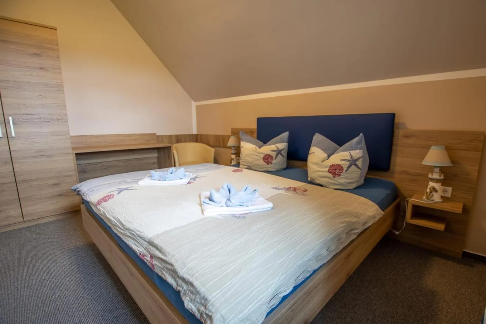 Bed in Hotel Norden Norddeich