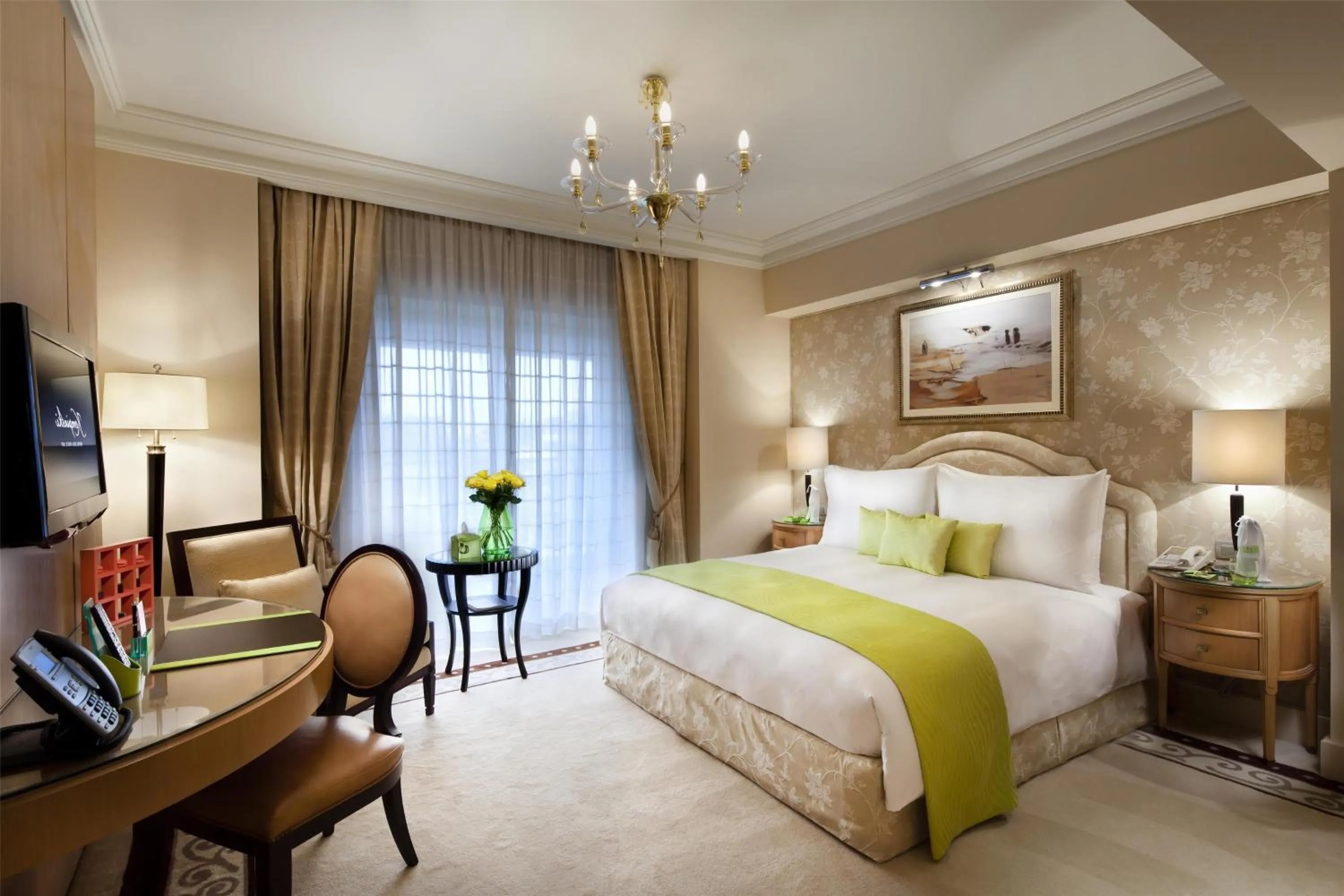 Bedroom, Bed in Kempinski Nile Hotel, Cairo