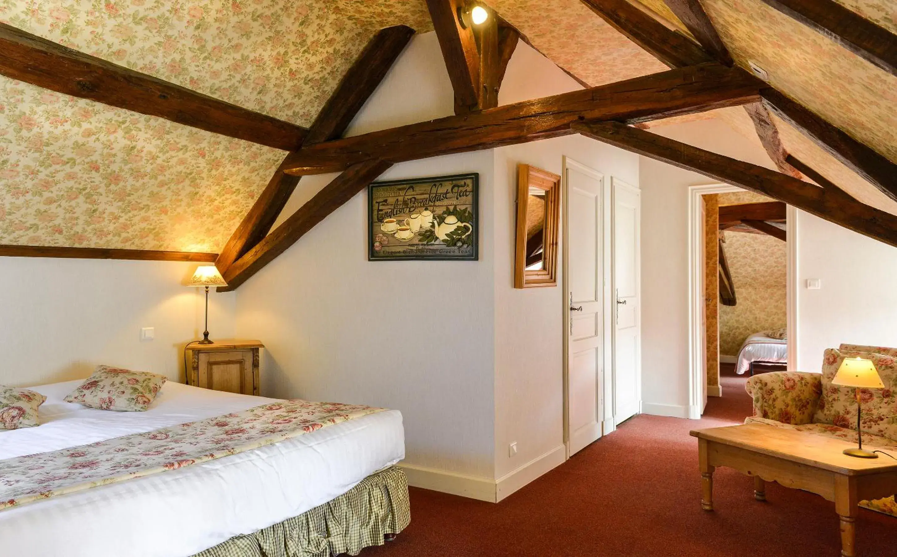 Junior Suite in Hôtel & Spa du Domaine des Thômeaux, The Originals Relais Junior Suite in Hôtel & Spa du Domaine des Thômeaux, The Originals Relais