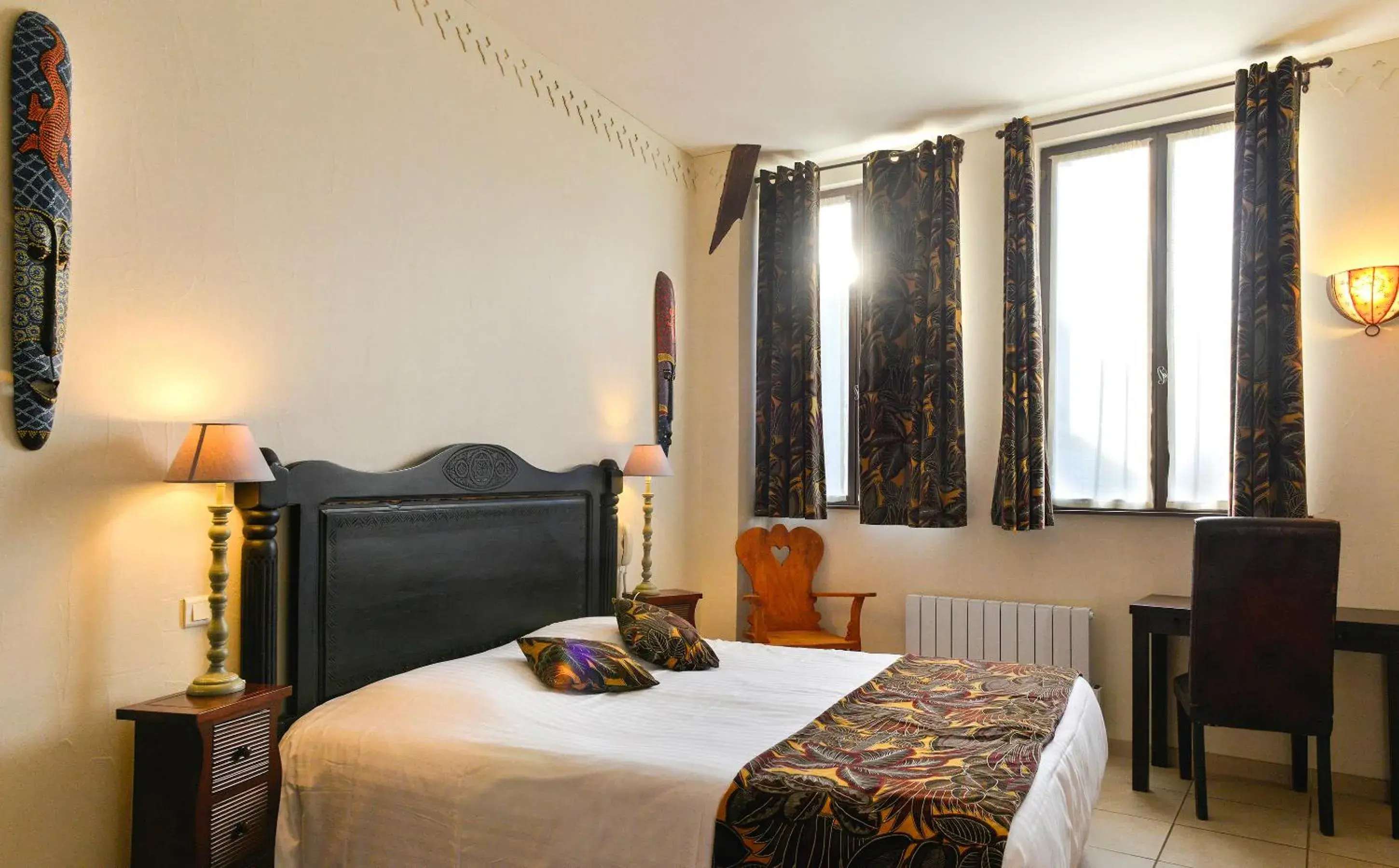 Superior Triple Room in Hôtel & Spa du Domaine des Thômeaux, The Originals Relais Superior Triple Room in Hôtel & Spa du Domaine des Thômeaux, The Originals Relais