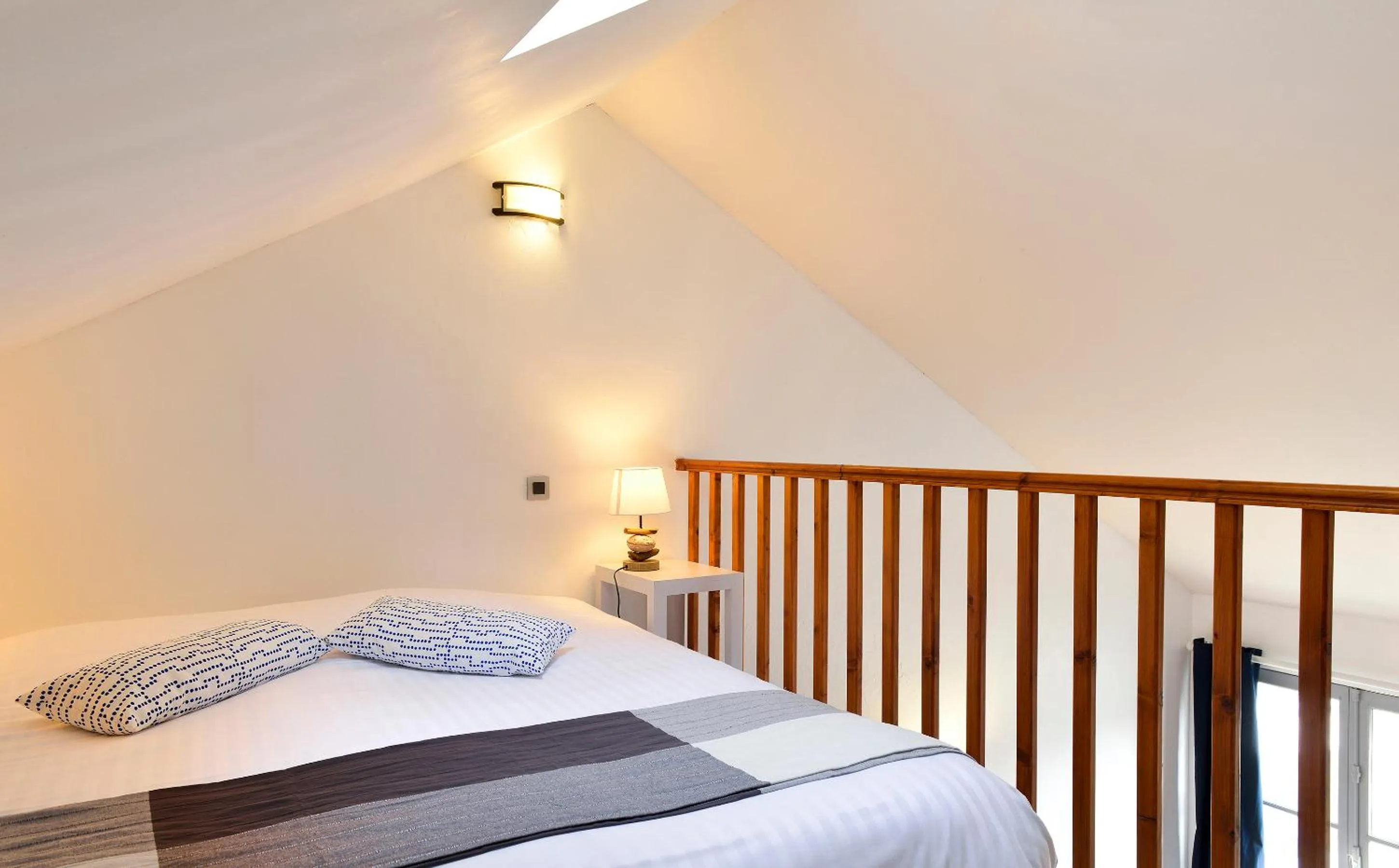 Bed in Hôtel & Spa du Domaine des Thômeaux, The Originals Relais