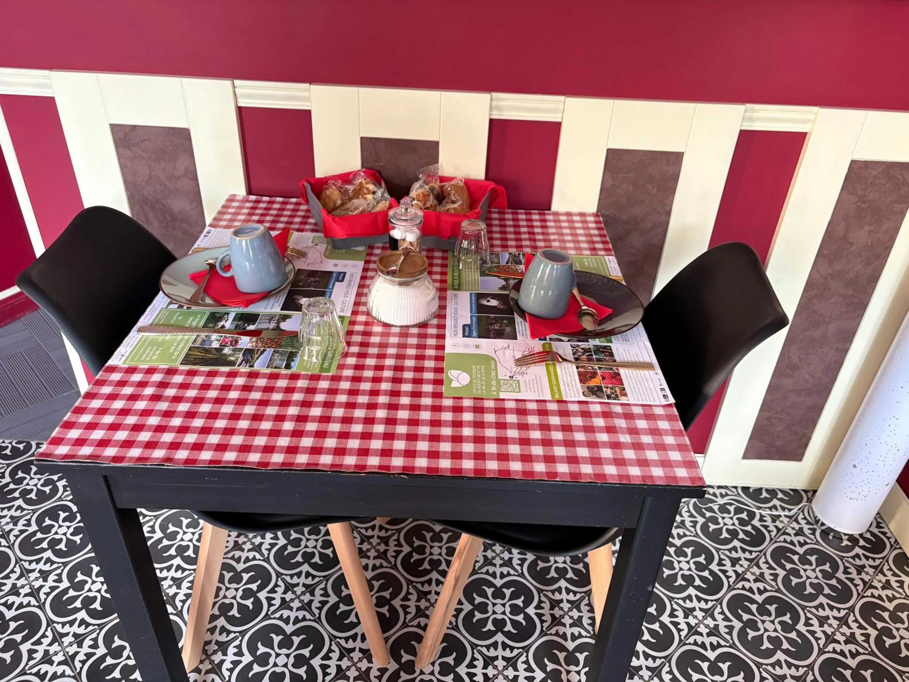 Breakfast in Au Richebourg Nogent