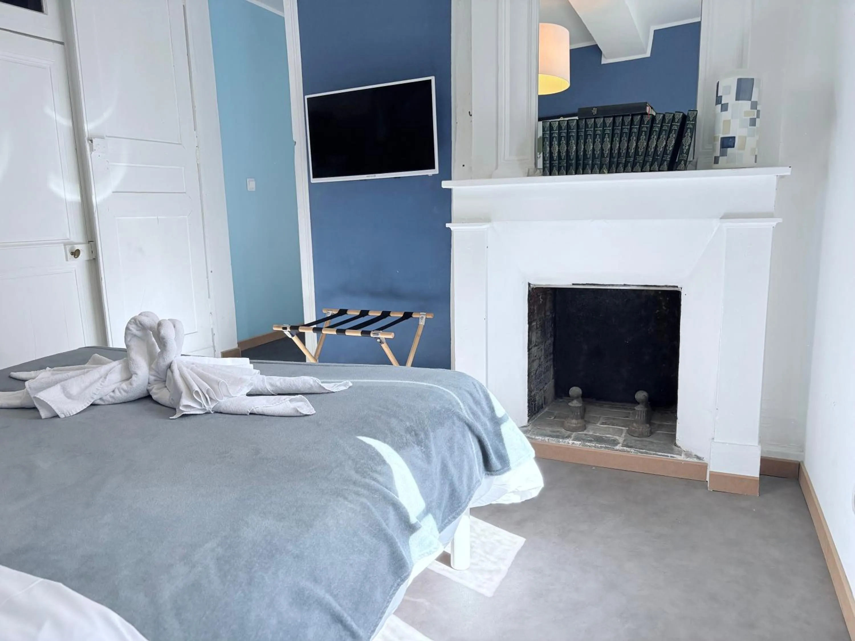 Bed in Au Richebourg Nogent