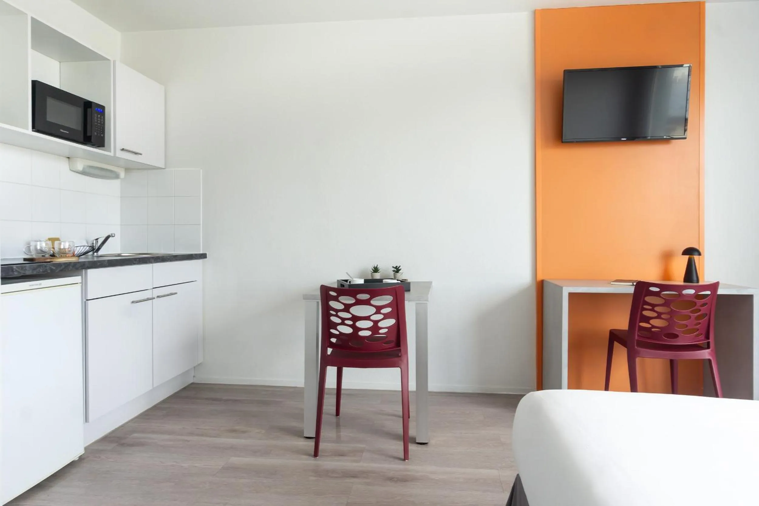 TV and multimedia in City Résidence Ivry