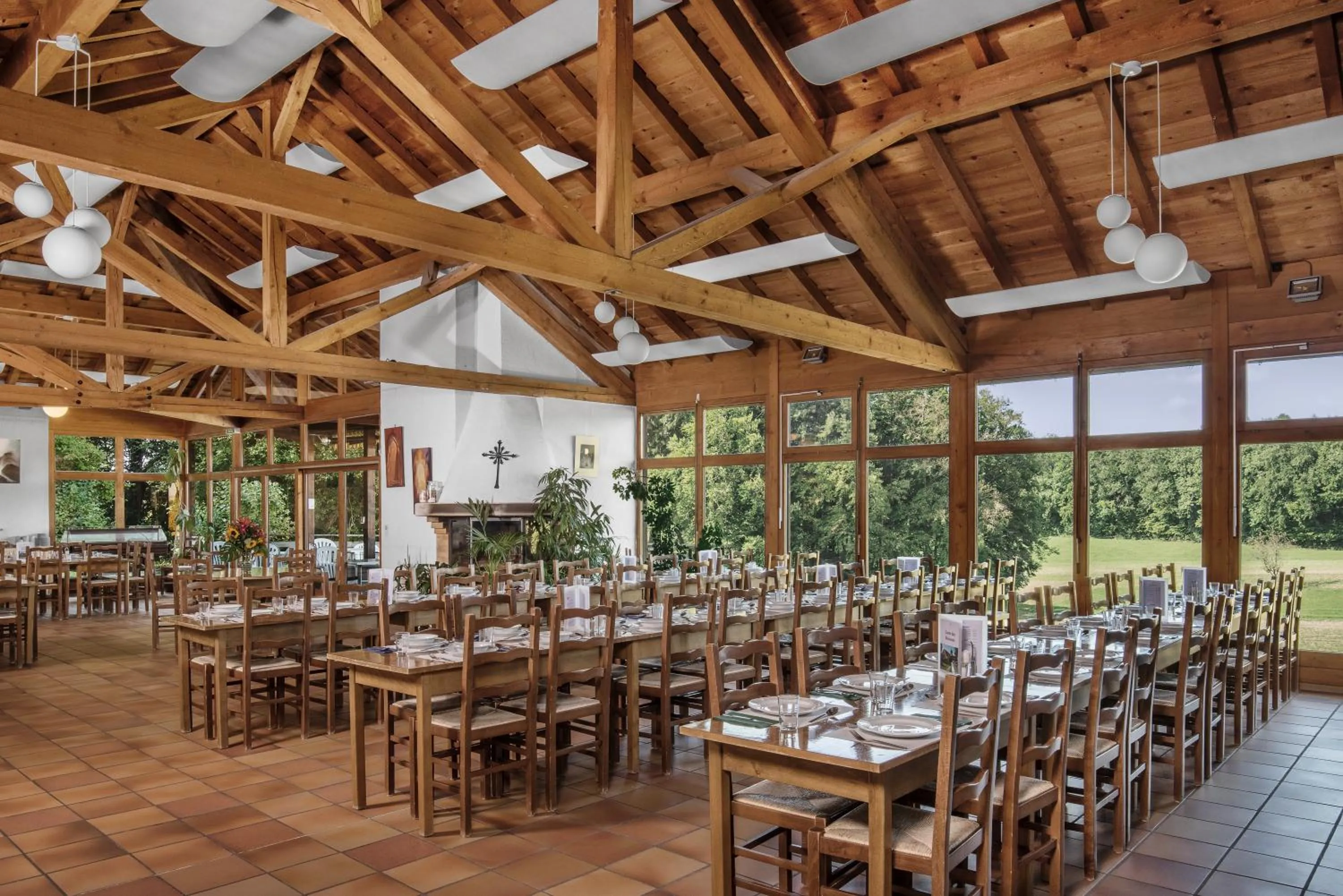 Restaurant/places to eat in Crêt-Bérard