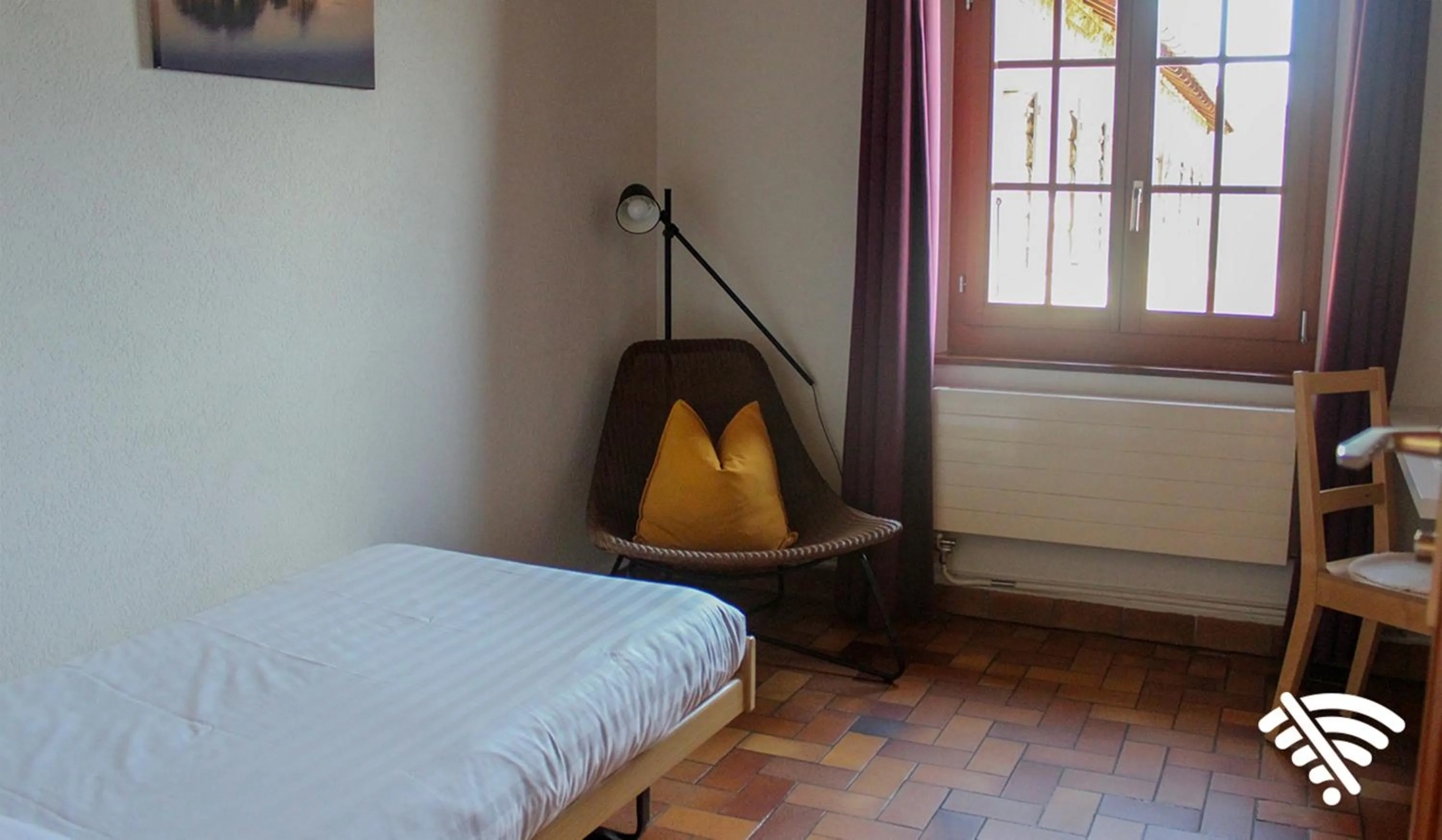 Photo of the whole room, Bed in Crêt-Bérard