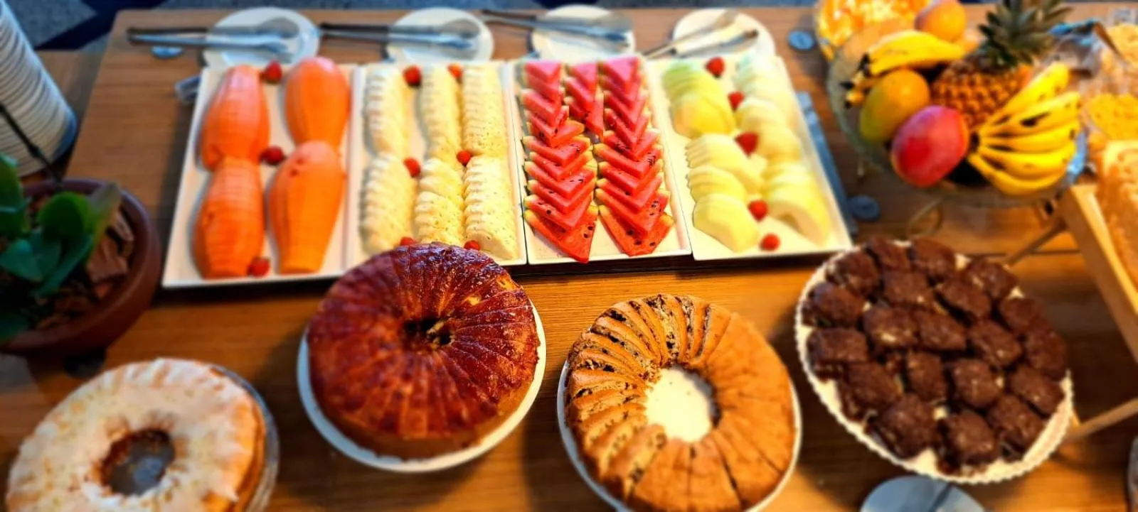 Breakfast in Cambirela Hotel