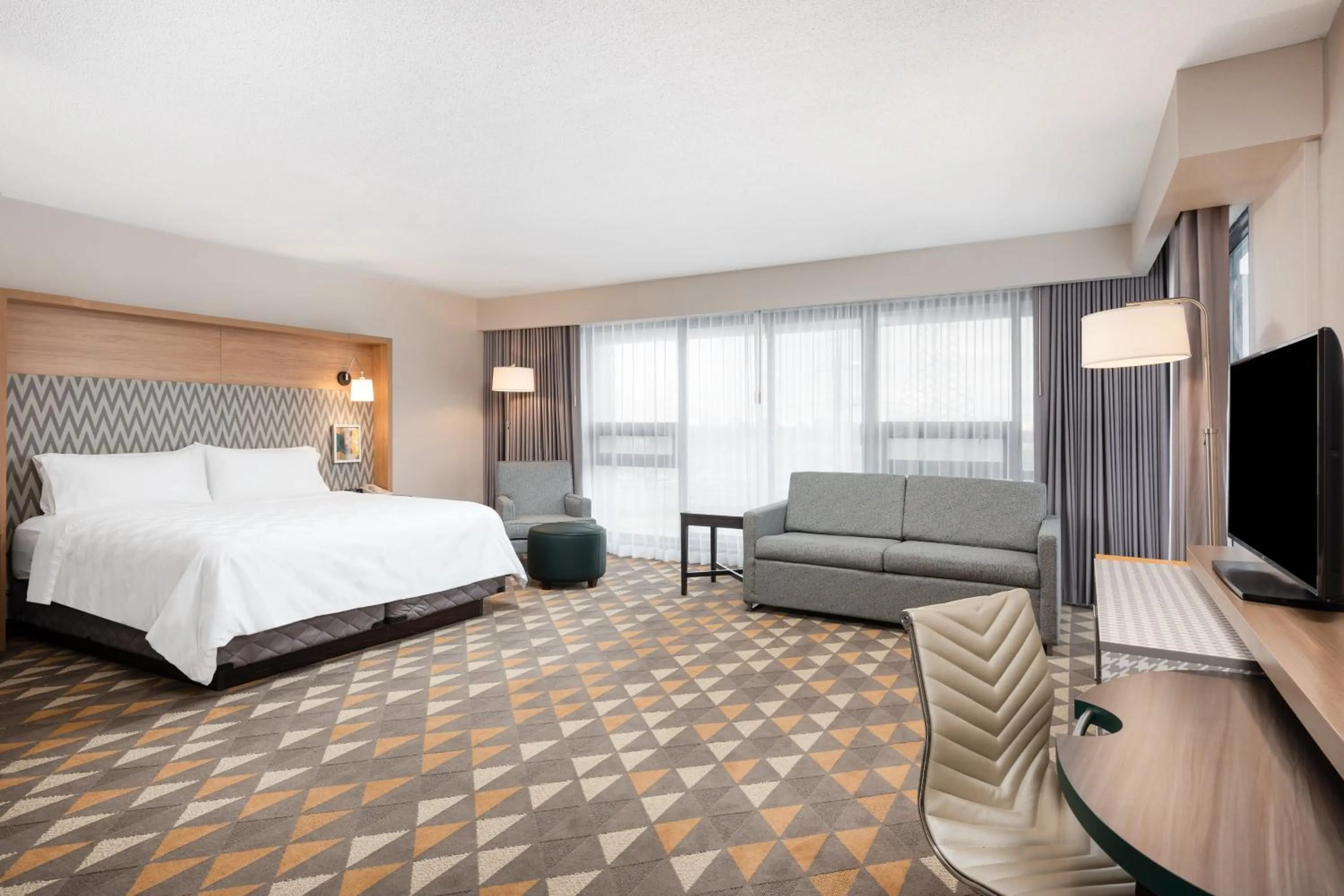 Bedroom, Bed in Holiday Inn Toronto Airport East by IHG