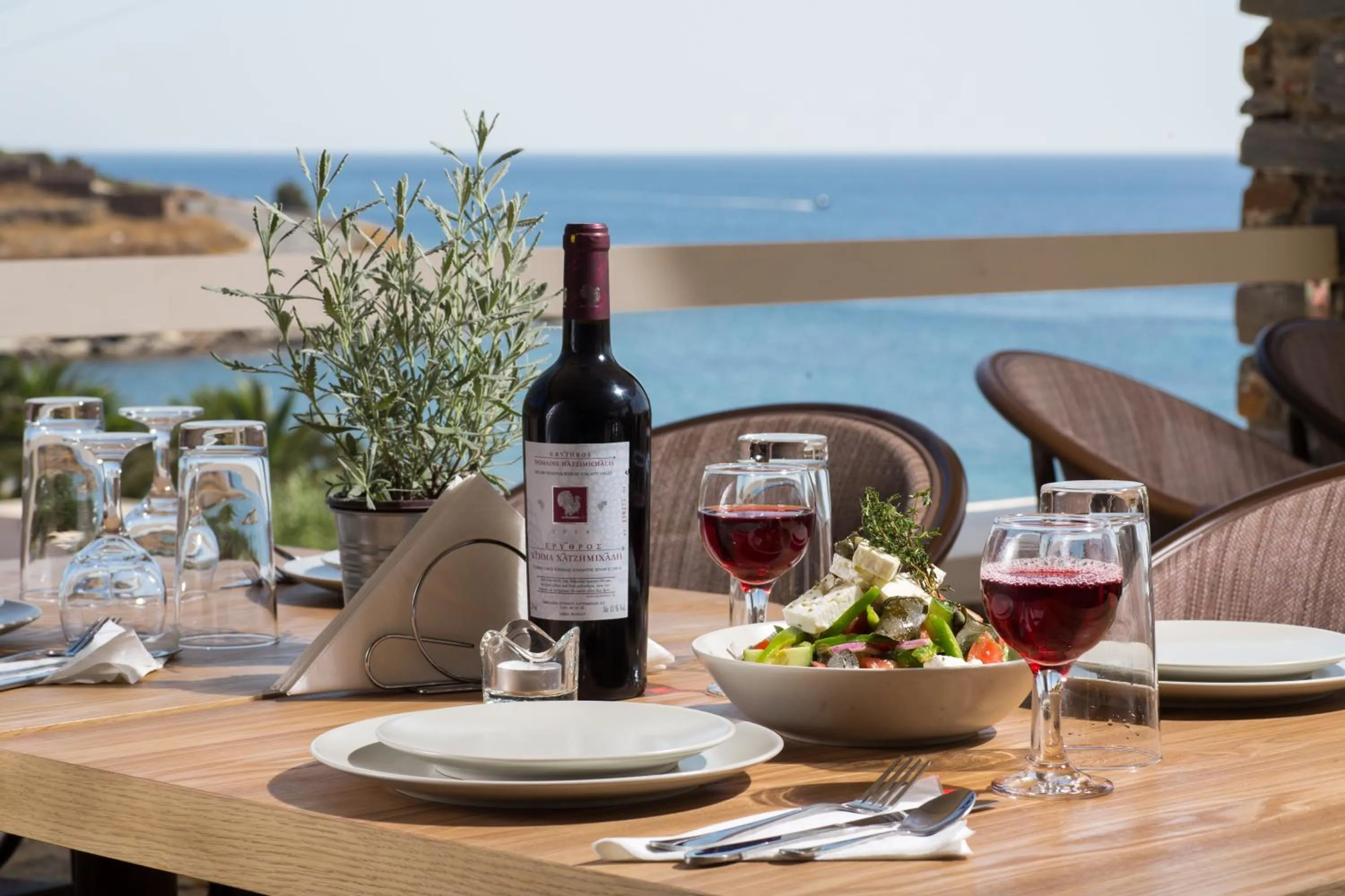 Restaurant/places to eat in Anamar Kea Boutique